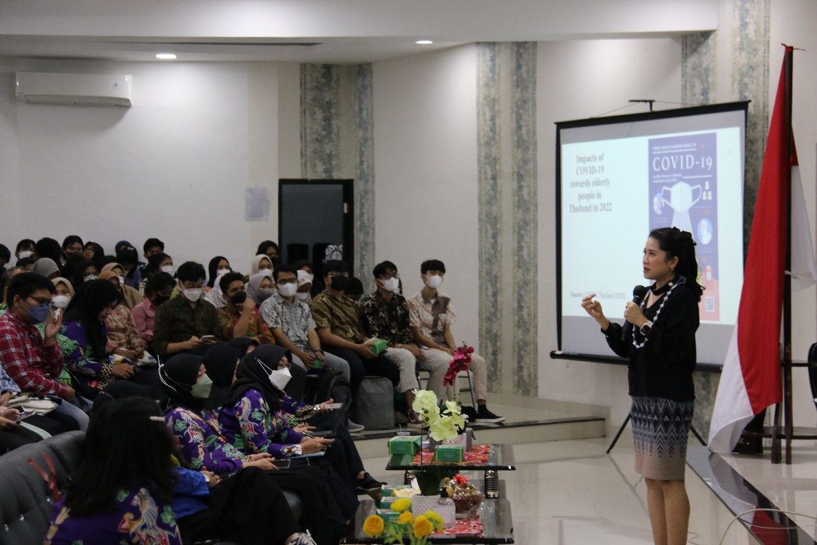 Public Lecture "Preparedness for Elderly Care in Post Covid-19 Era: Improvement of Quality of Life among Elderly People"