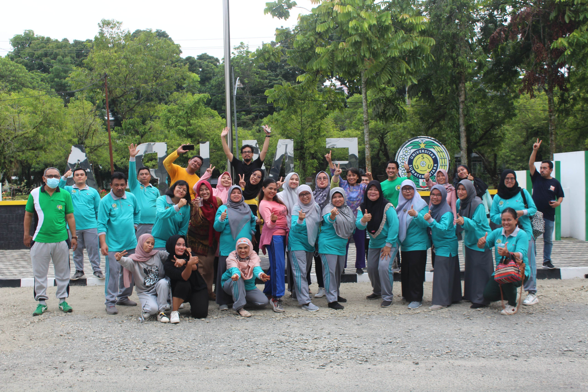 CARAOSEL BANNER FMIPA 10