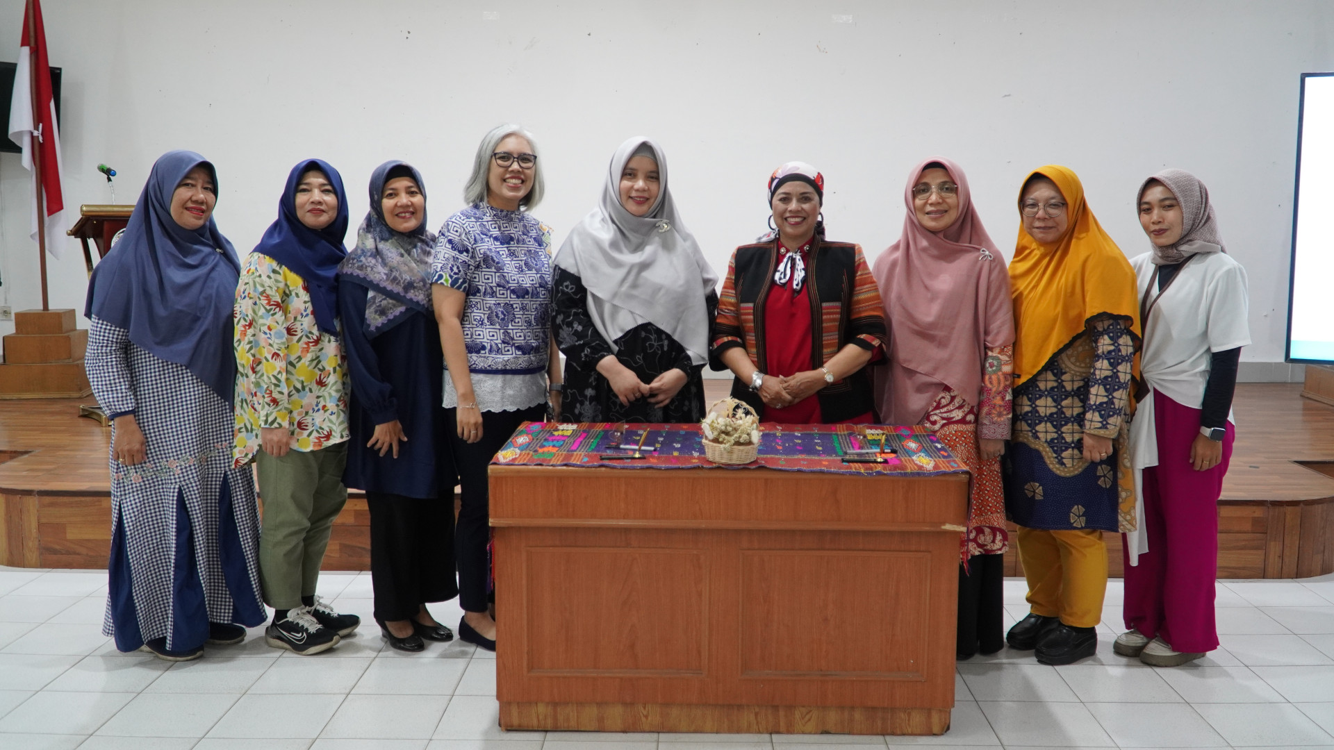 Targeting IKU and WCU, Faculty of Dentistry USU Signs Cooperation with Faculty of Dentistry Universitas Hang Tua