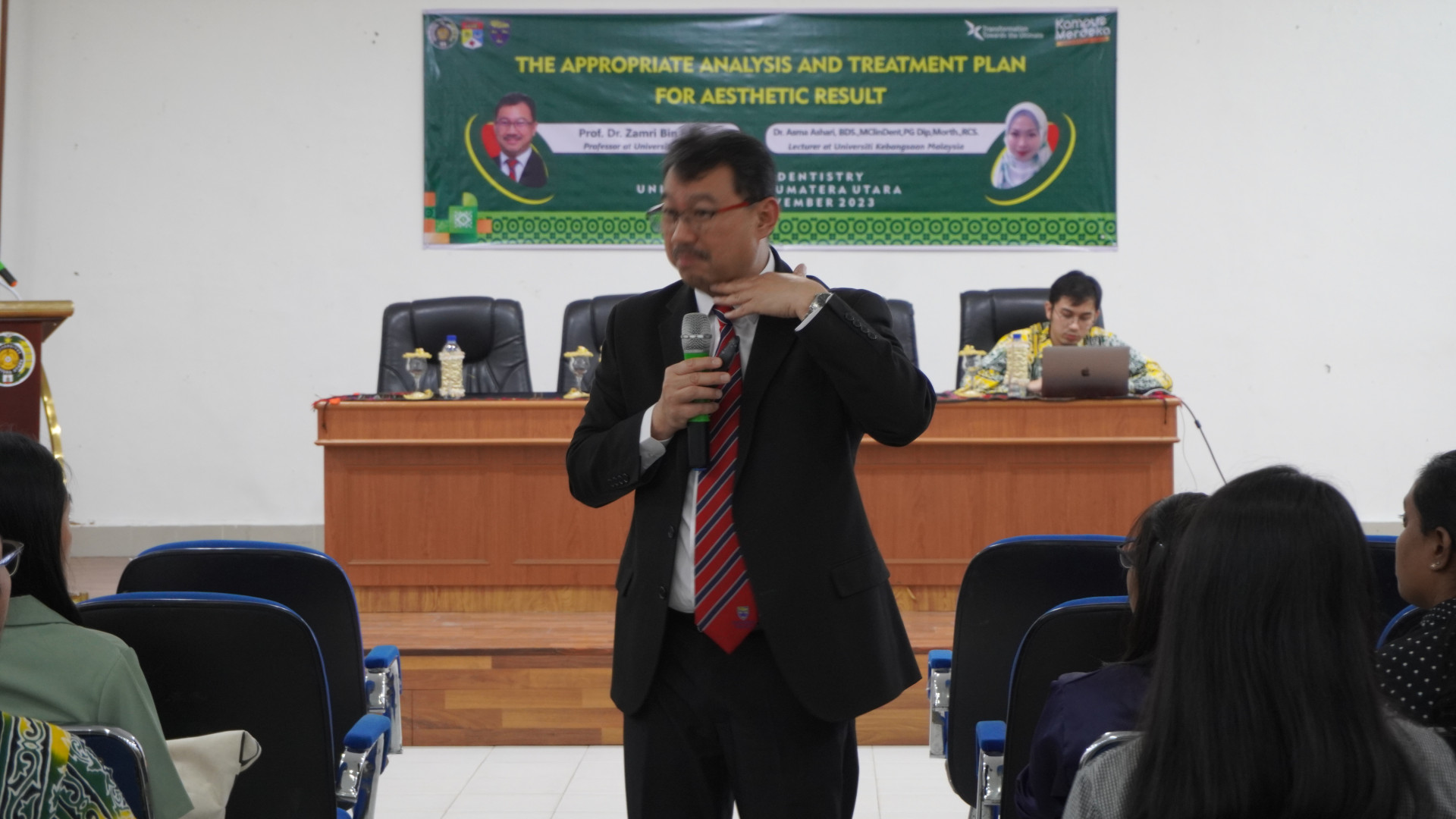 Guest Lecture from the Dean of the Faculty of Dentistry University Malaya, Malaysia with Students of the Specialist Program in Orthodontics
