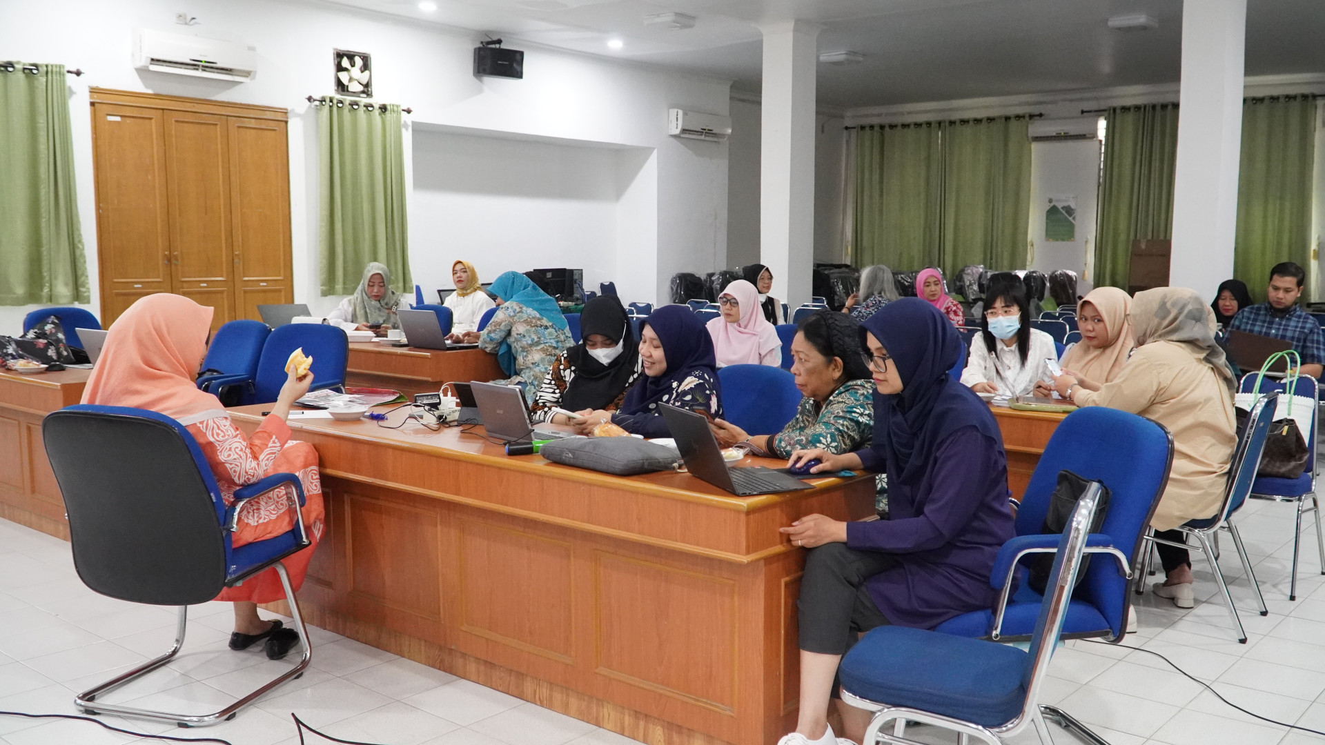 Meeting of GJM and GKM FKG USU Discuss Strategic Steps Towards Improving the Quality of Dentistry Education