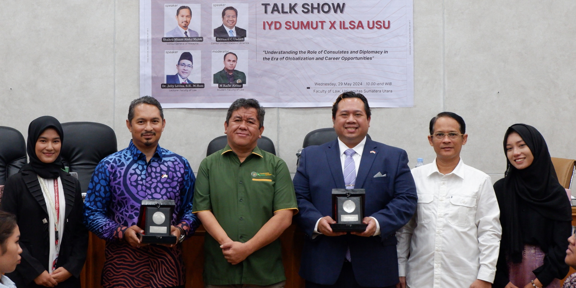 Talk Show Peran Konsulat dan Diplomasi Kolaborasi IYD LC Sumut dan ILSA FH USU