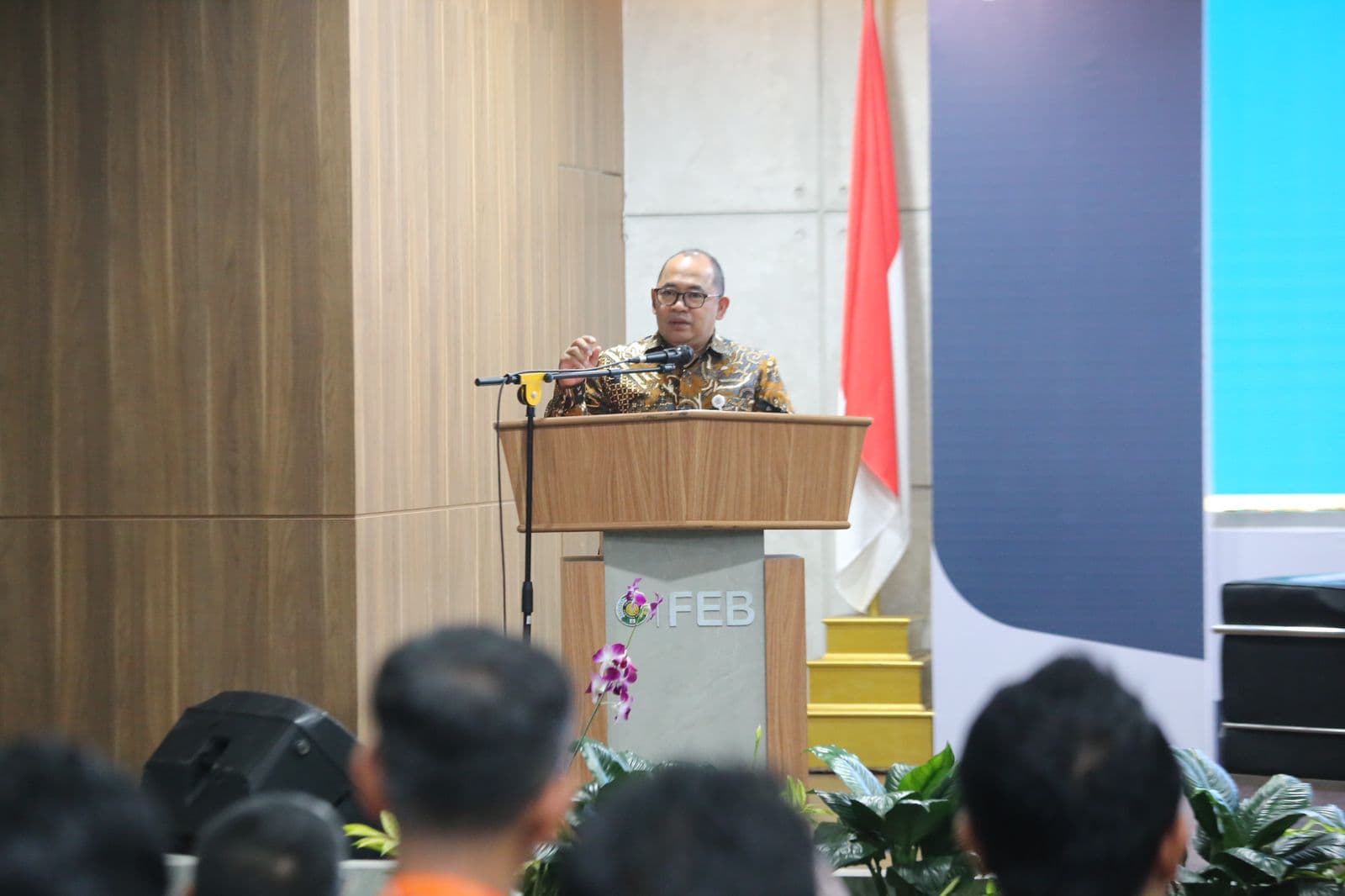 Public Lecture at FEB USU Discusses Kemenkeu & PT SMF