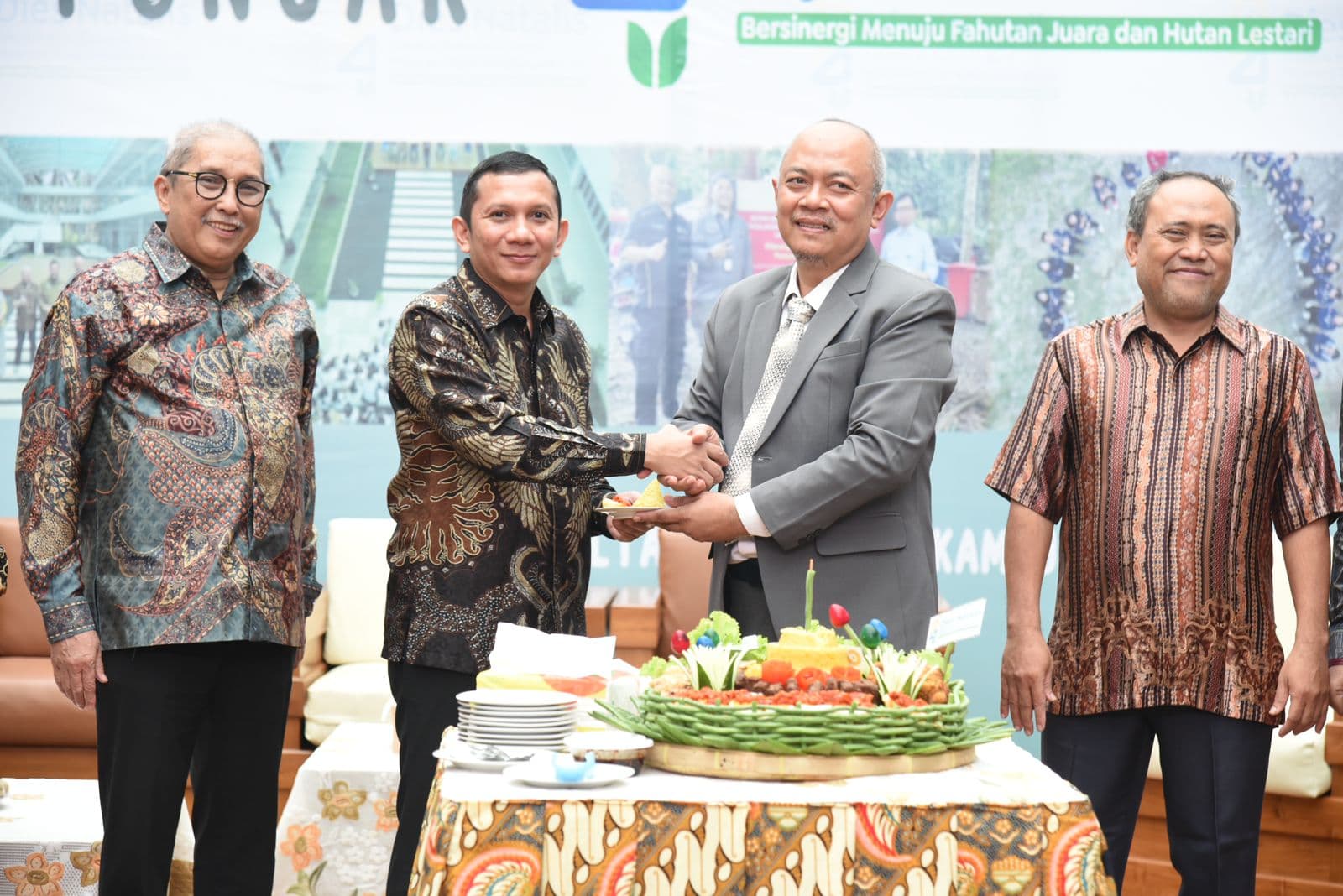 Fahutan and USU Forestry Study Program Commemorate Anniversary