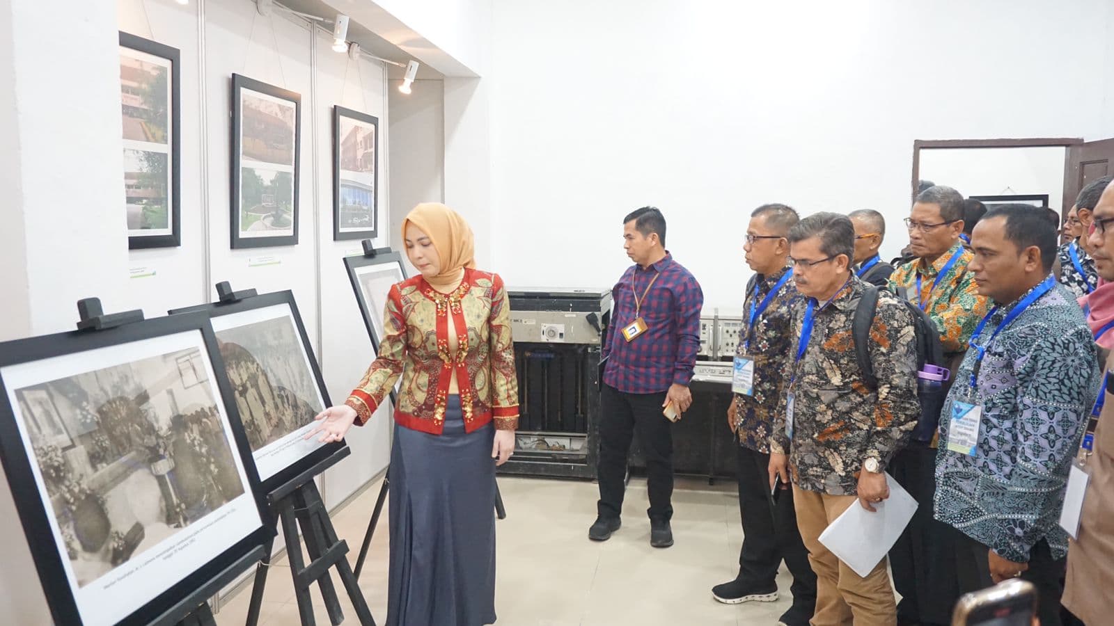USU Archives Receives ANRI Supervisory Team Visitation