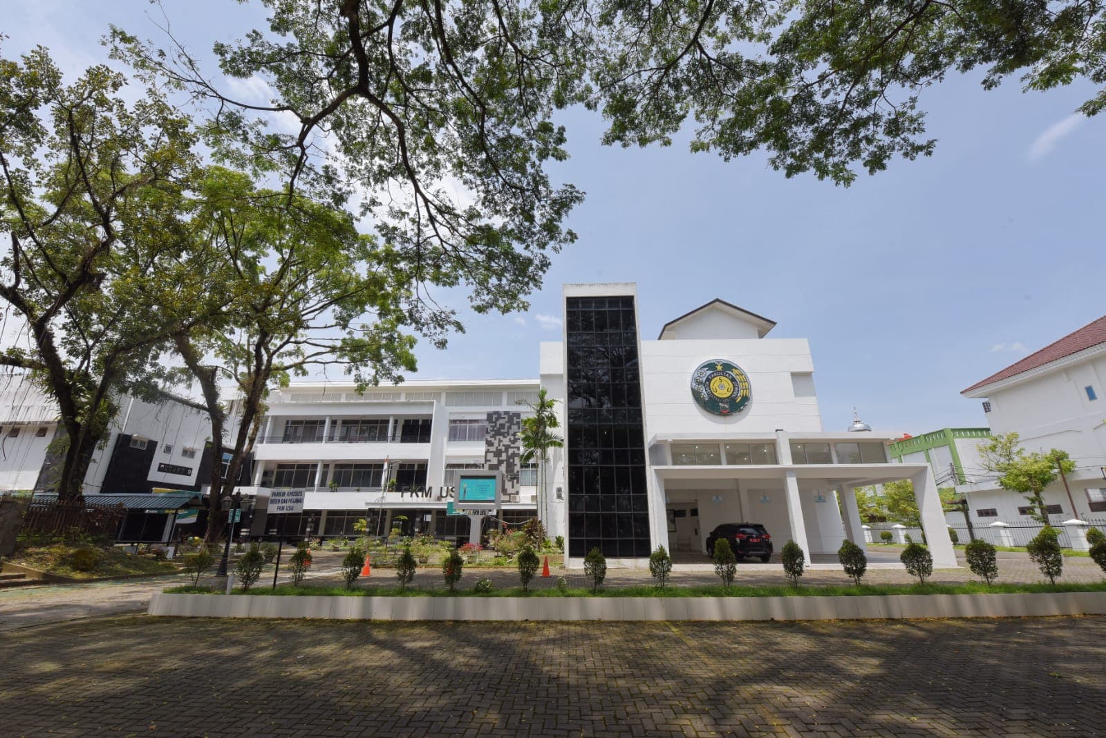 Faculty of Public Health Receives 3 Excellent Accreditation