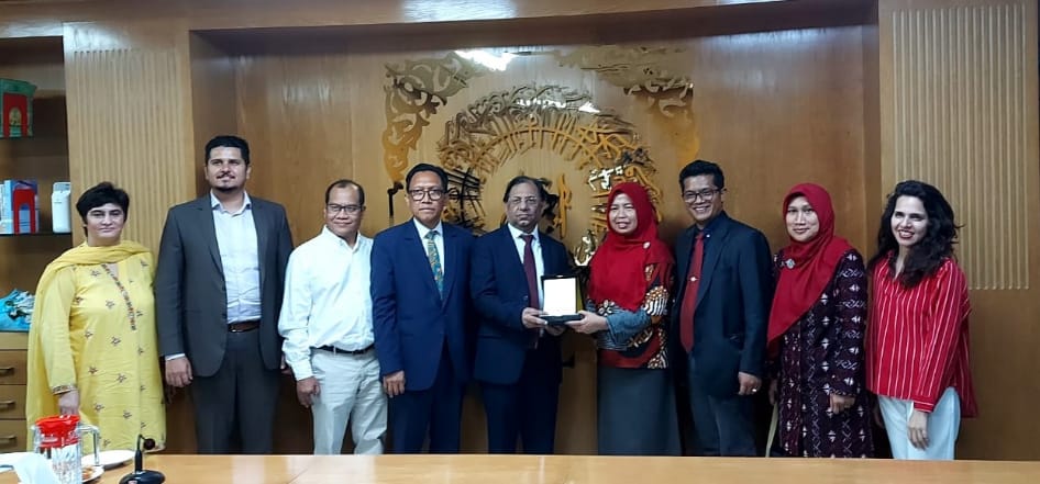 USU and Iqra University Establish Academic Partnership