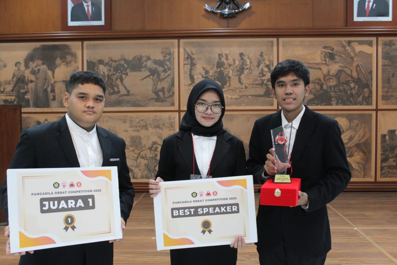 USU Won 1st Place and Best Speaker in the Pancasila Debate Competition
