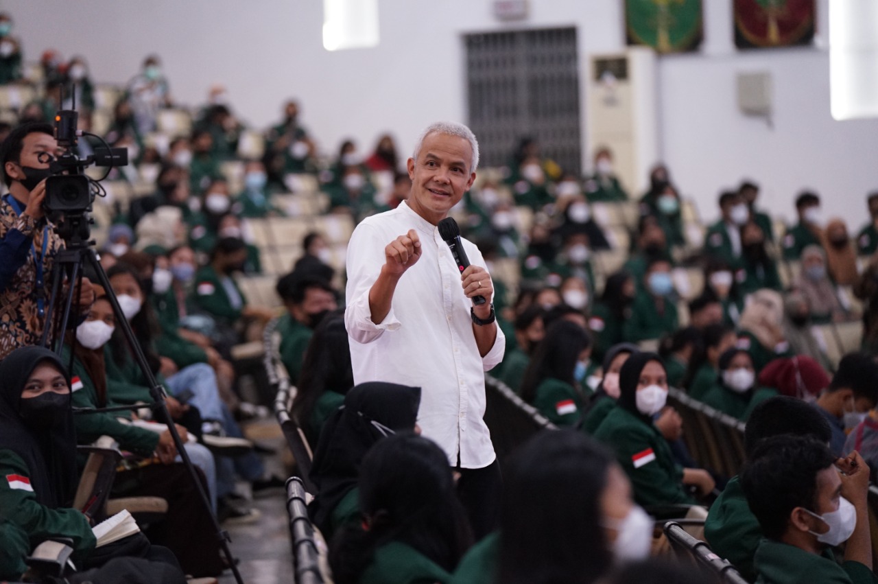 Ganjar’s Public Lecture at USU: We Must Be Adaptive