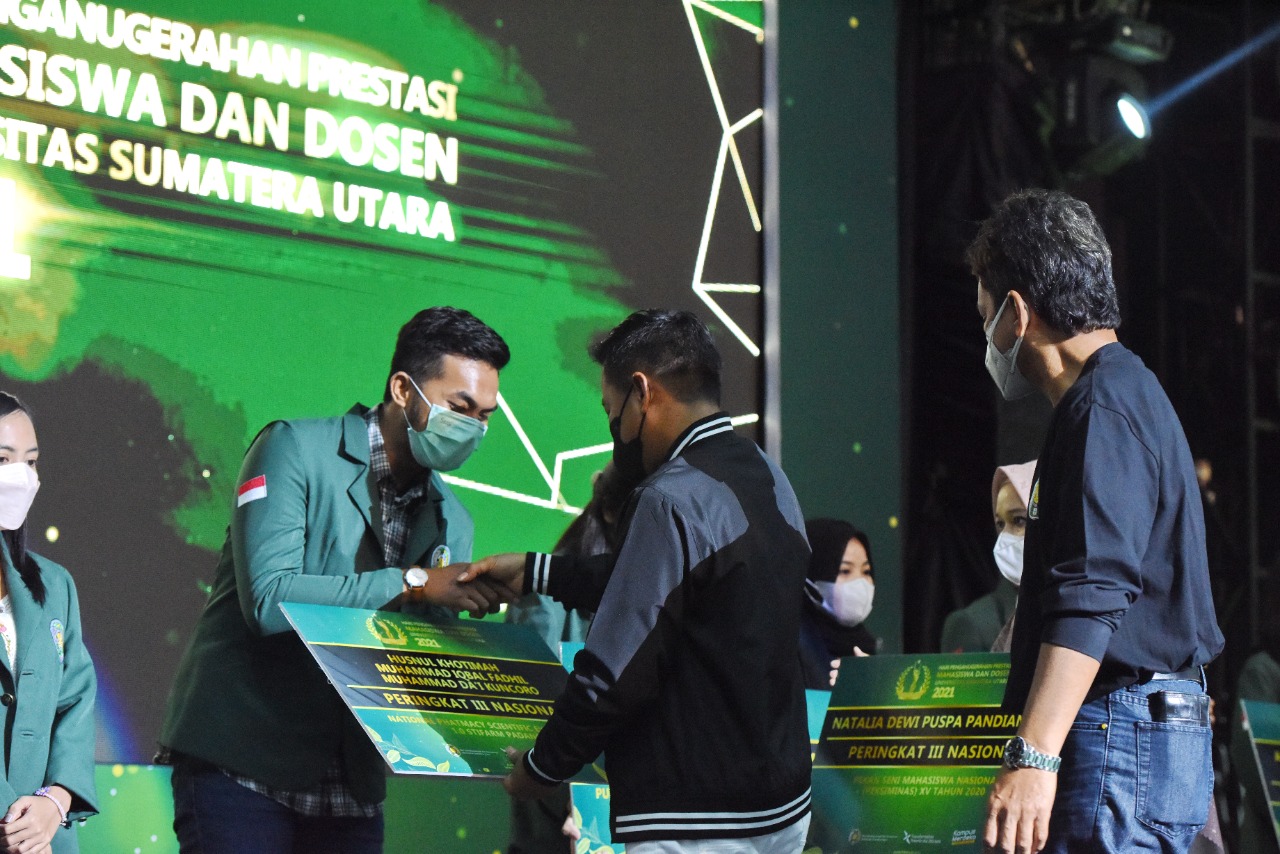 Student and Lecturer Achievement Award Night, USU Rector: A Moment of Self-Introspection