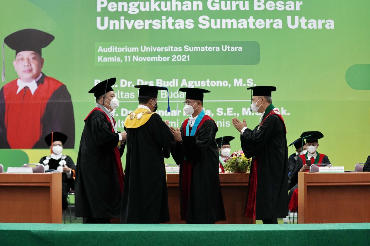 USU Inaugurated Two Permanent Professors, Rector: Must Be Able to Encourage Innovation and Downstream