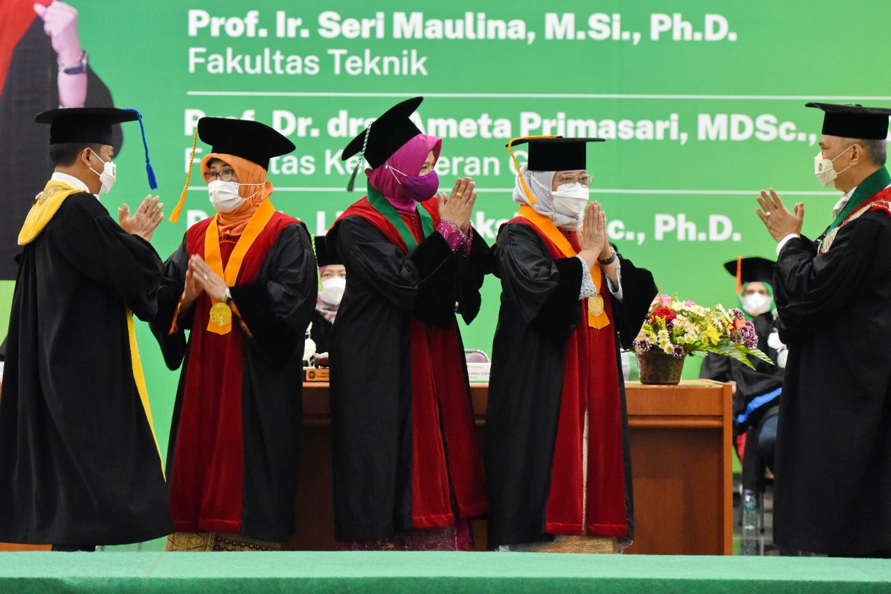 USU Inaugurated Three Permanent Professors, Rector: Additional Energy to Achieve Strategic Plan