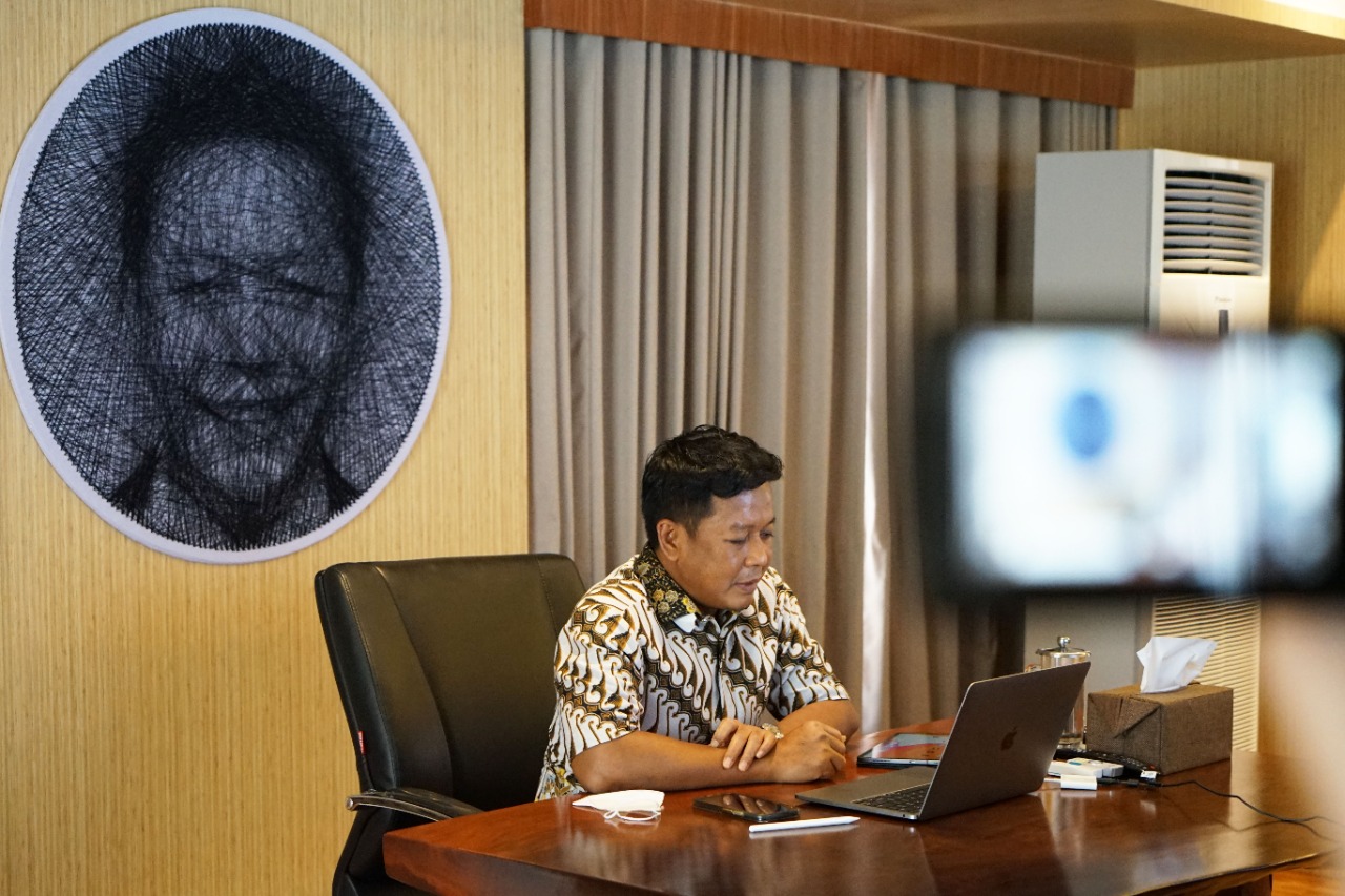 Speaker at KPU National Webinar, USU Rector Explains 6 Points for Election Success
