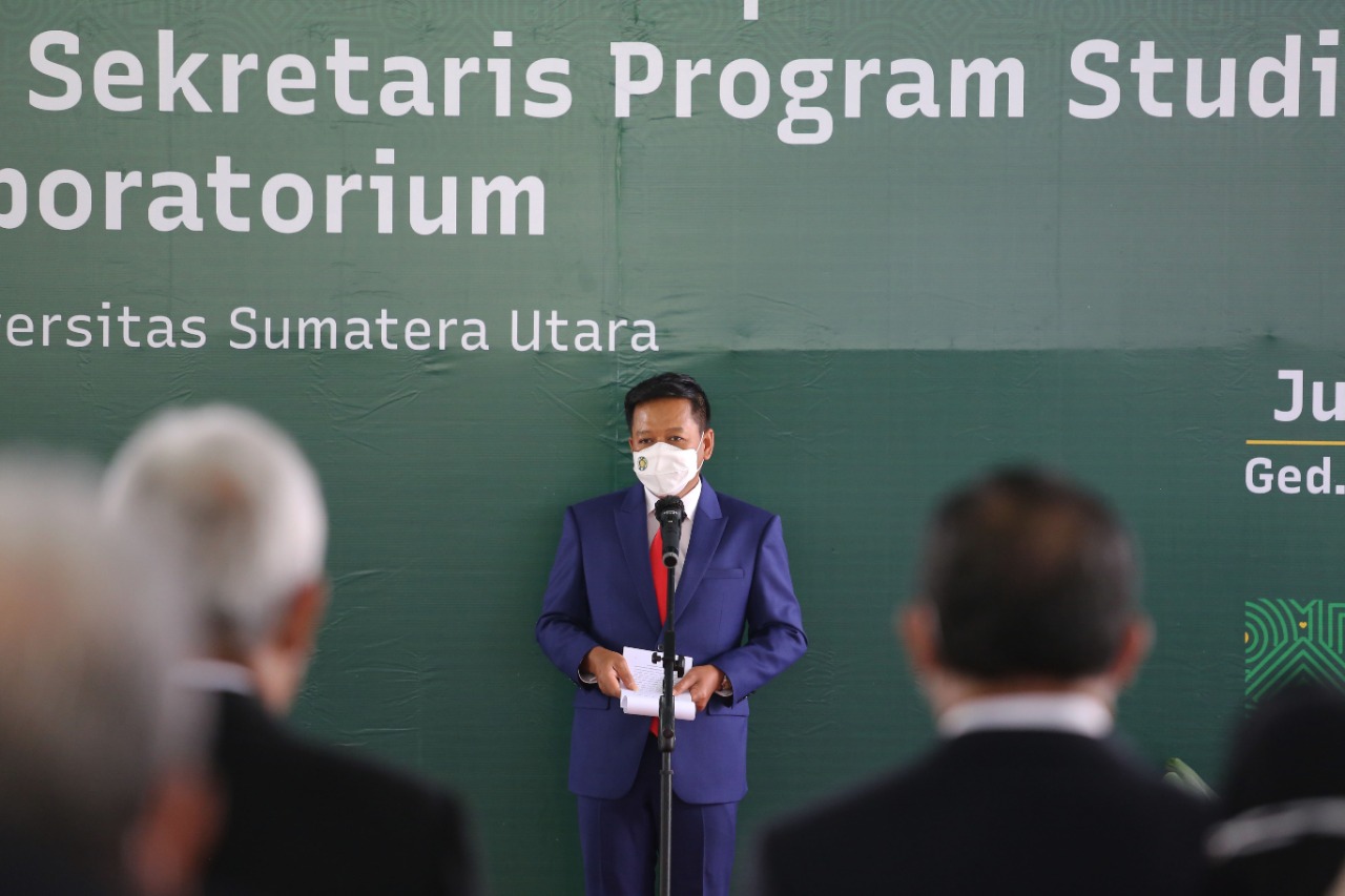 Inaugurating Study Program Head, Rector Reminds That Curriculum Should Not Be Rigid