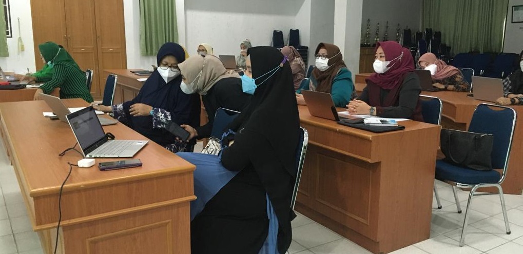 Sosialisasi dan Pendampingan Penyusunan Proposal Penelitian dan Pengabdian di FKG USU