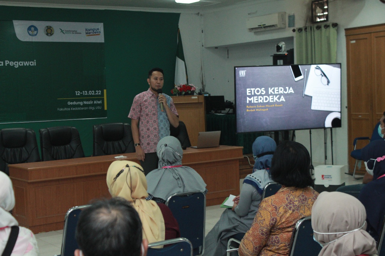 PELATIHAN PENINGKATAN ETOS KERJA PADA PEGAWAI FKG USU