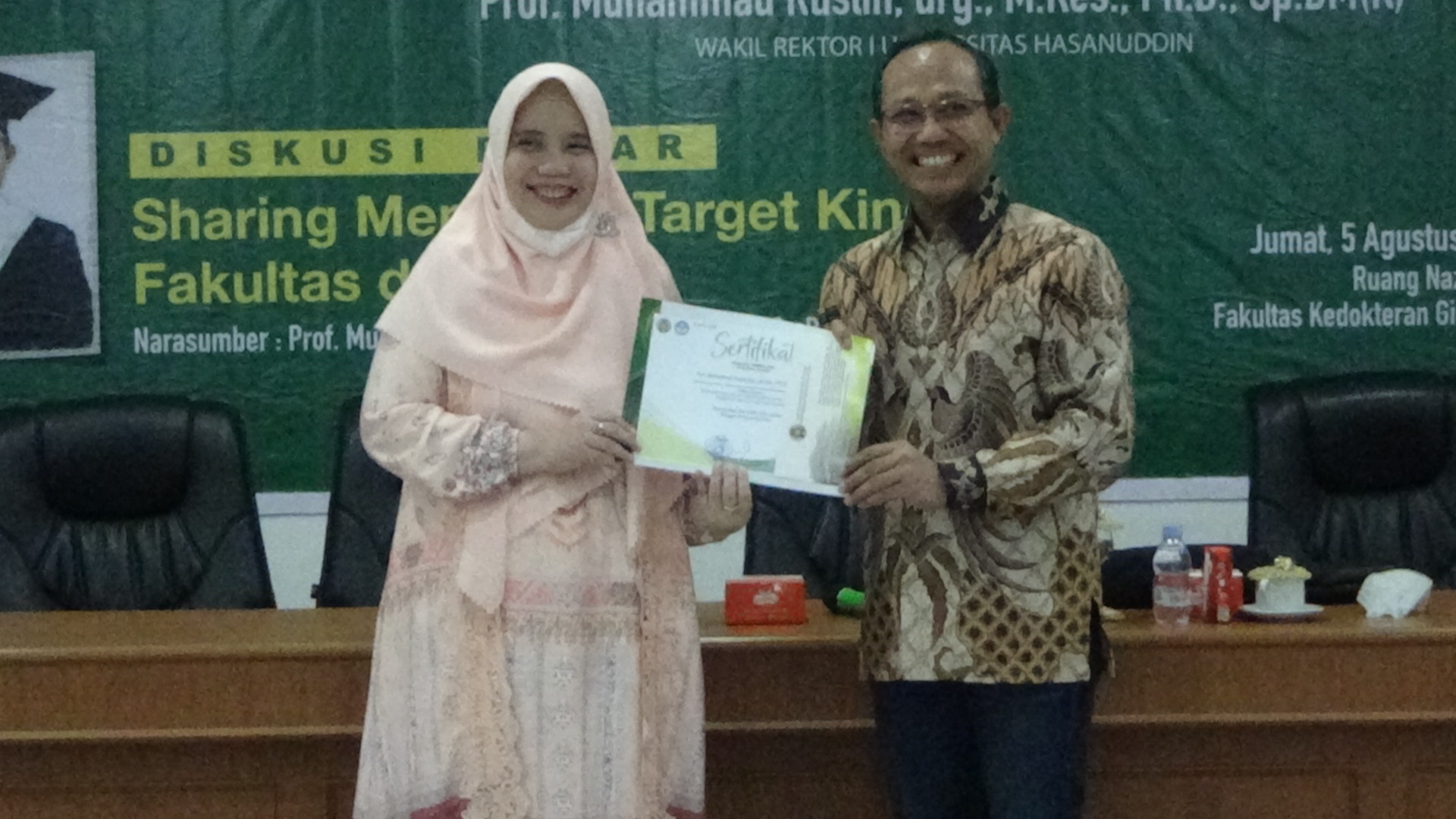 Diskusi Pakar dengan tema “Sharing Mencapai Target Kinerja Fakultas dan RSGM”