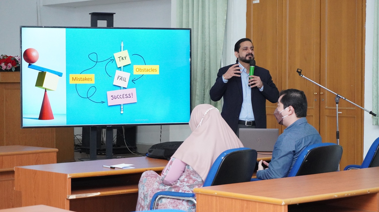 Guest Lecture dengan Tema: “Problem Solving in Endodontics”