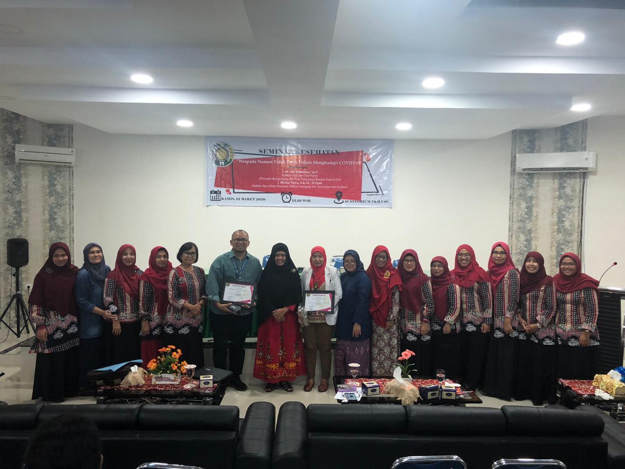 Seminar tentang Covid-19 di FKM USU