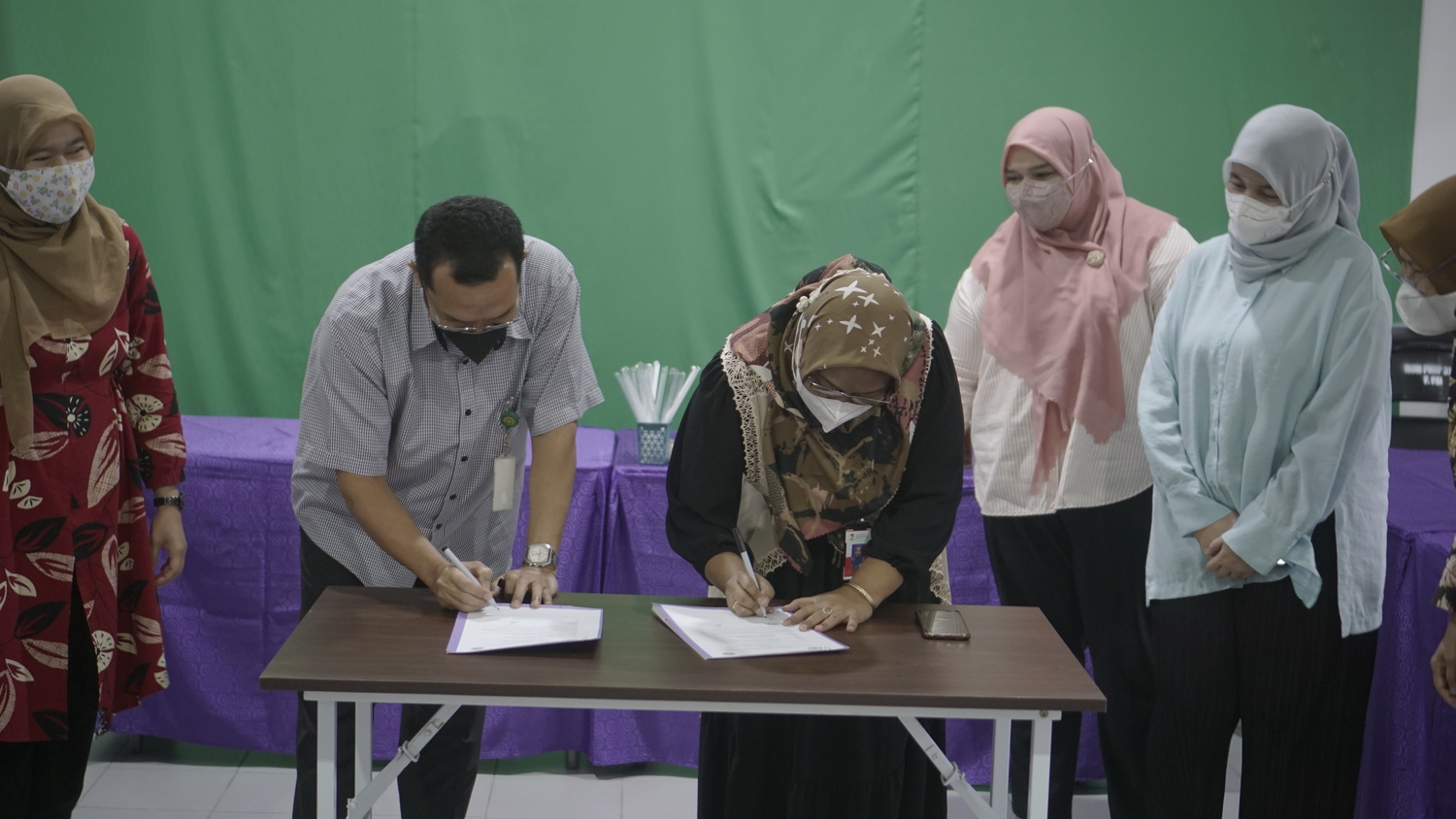 The signing of the Implementation Arrangement Cooperation document between UNPRI's Faculty of Psychology and USU's Faculty of Psychology