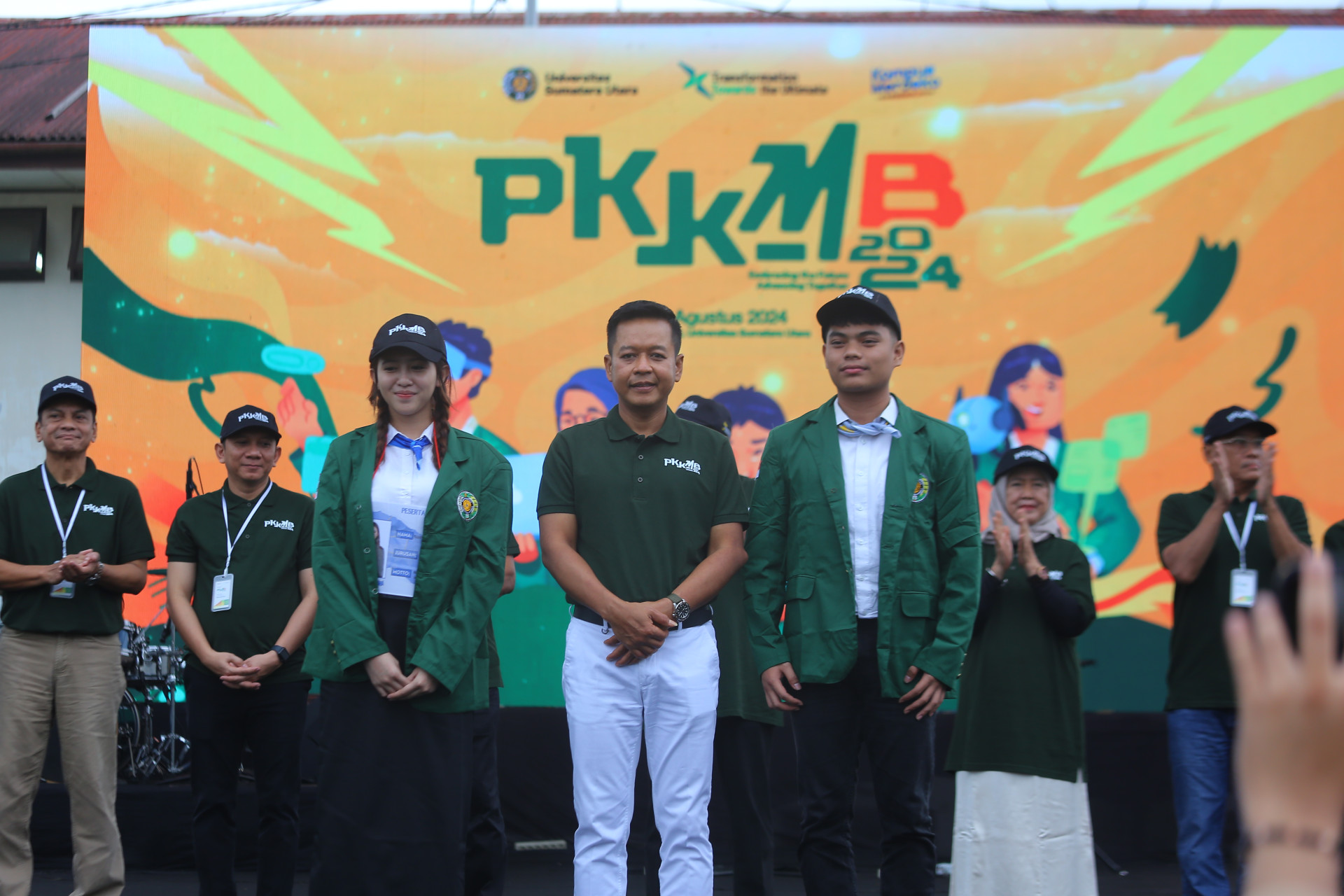 7,350 Students Join USU 2024 PKKMB with Theme "Embracing The Future, Advancing Together"