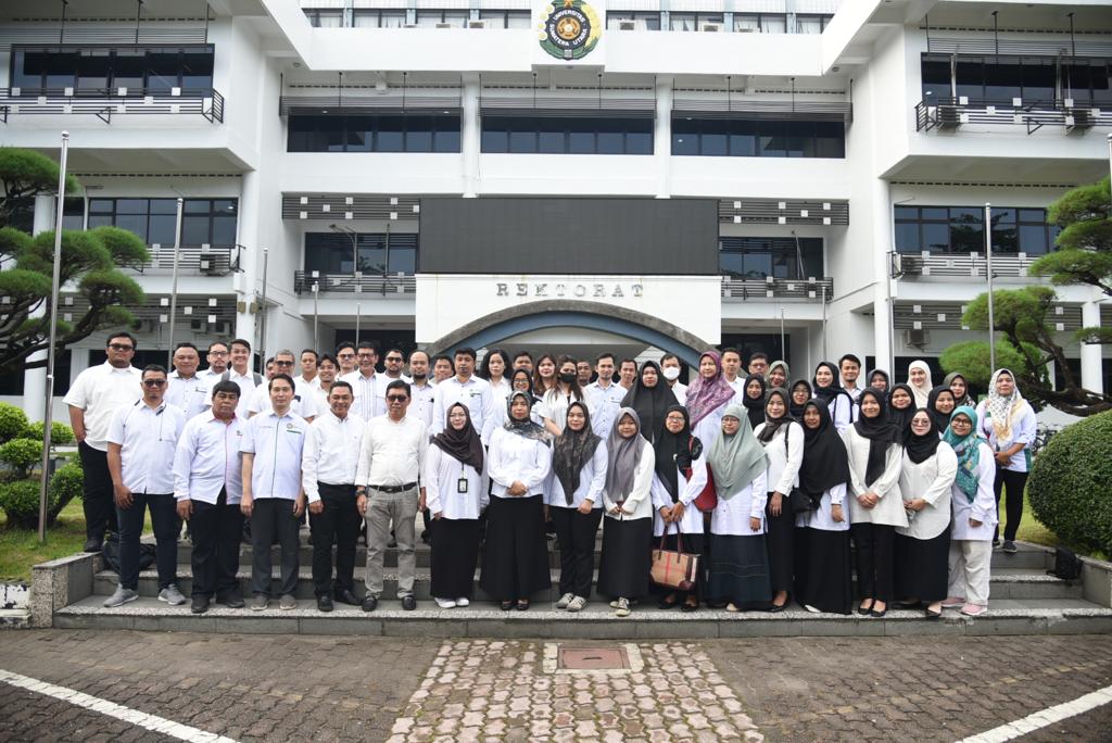 Leading the Morning Apel, Vice Rector III USU Highlights Performance Achievements