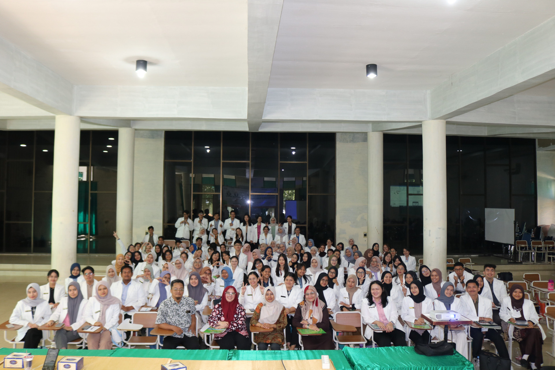 Workshop on the Application of Pharmaceutical Work in Hospitals