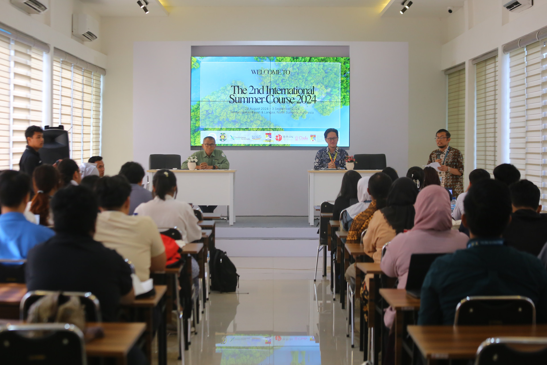 PUI Mangrove USU Holds Summer Course and International KKN