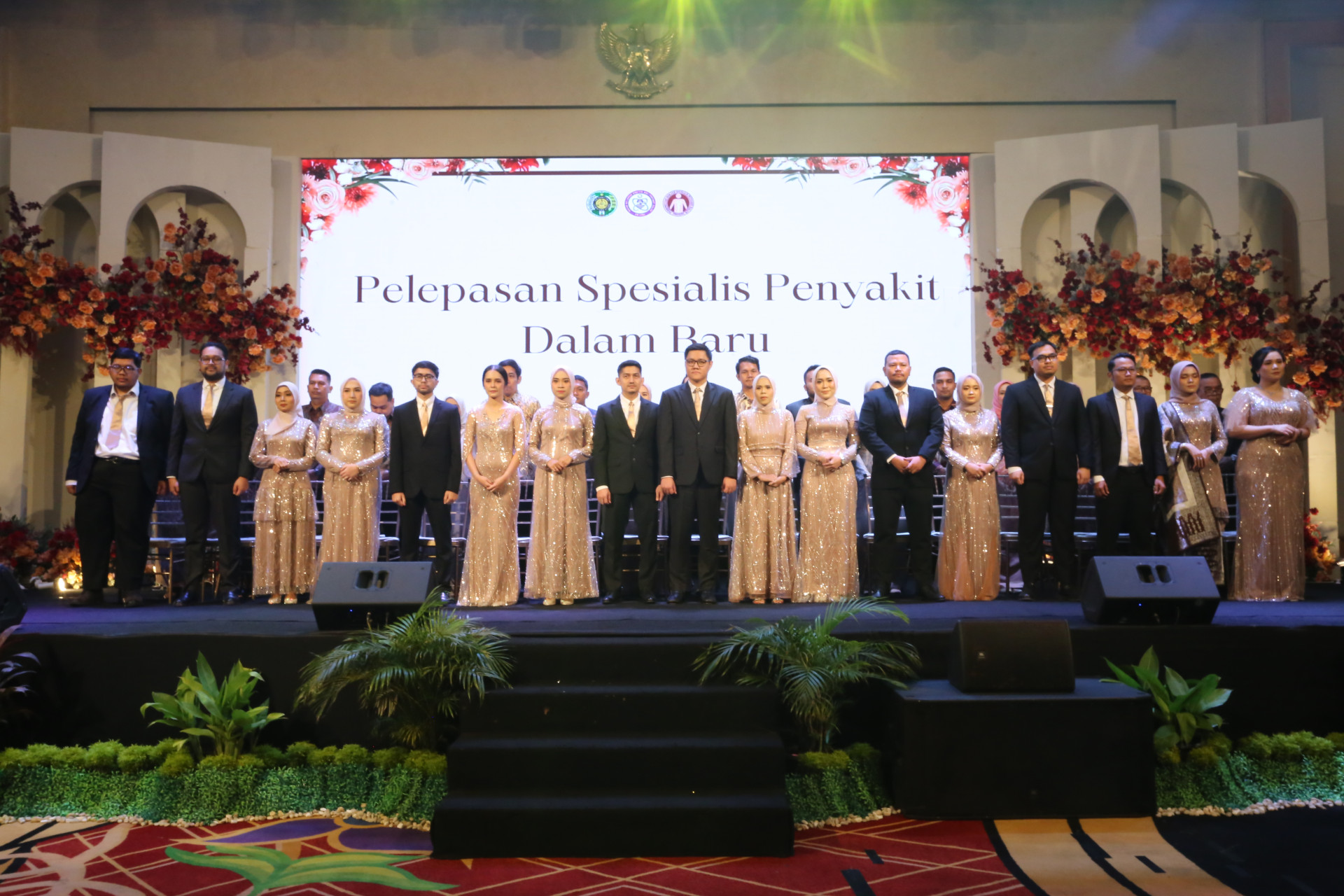 17 Internal Medicine Specialists of FK USU Receive Marks of Expertise