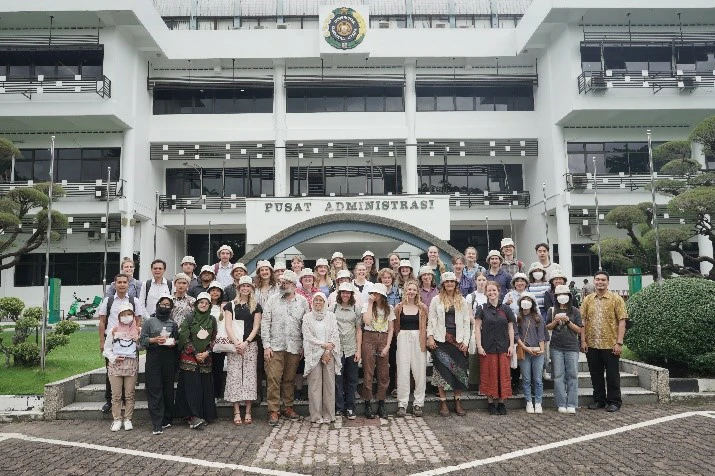 Implementation of Summer Course “Inclusive and Sustainable Palm Oil Industry” USU Master Program in Agribusiness in Collaboration with Consortium Studies on Smallholder Palm Oil and TALENT - CIRAD (15-20 November 2022)