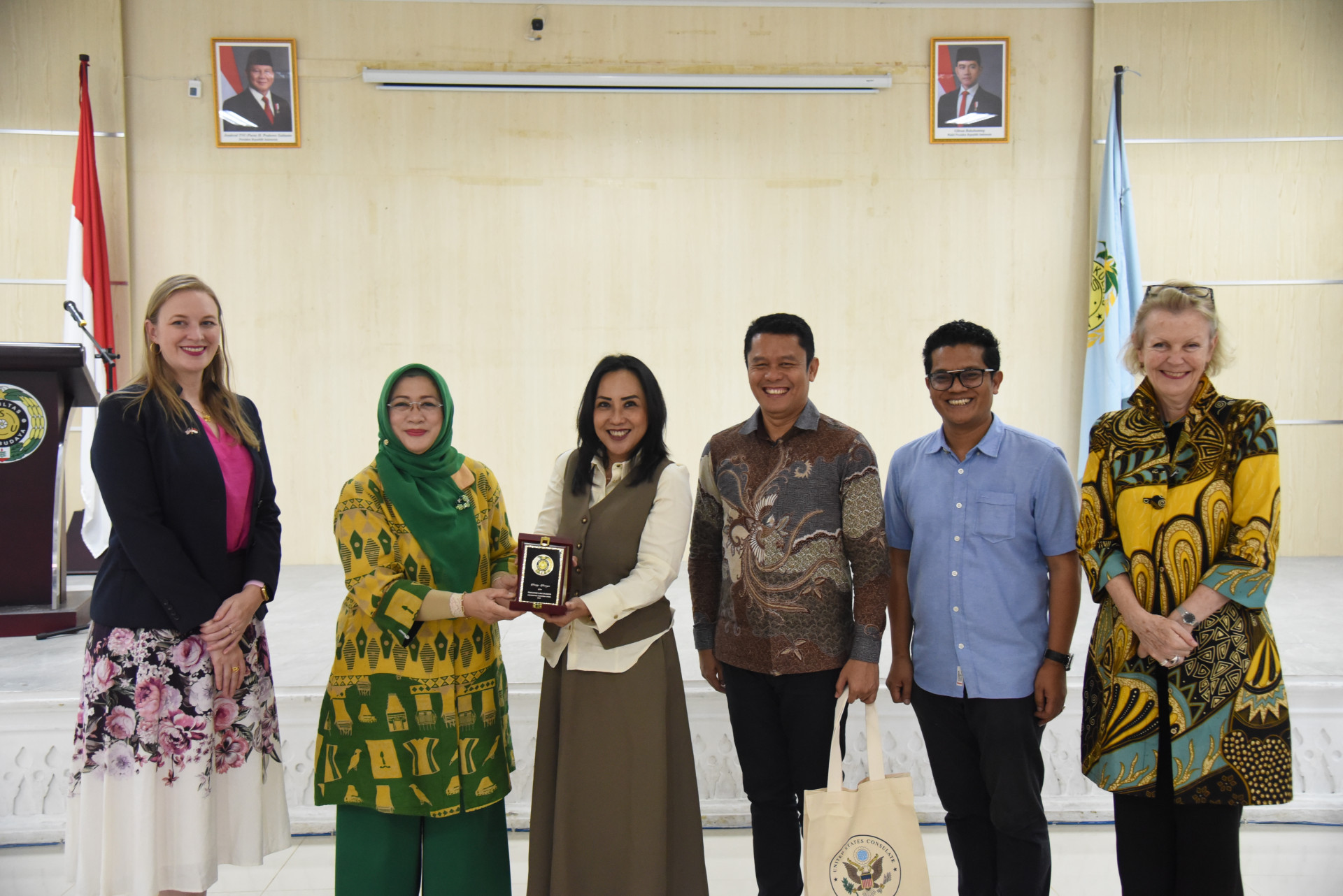 USU and IIEF introduce English Access Scholarship Program Medan 2024-2026