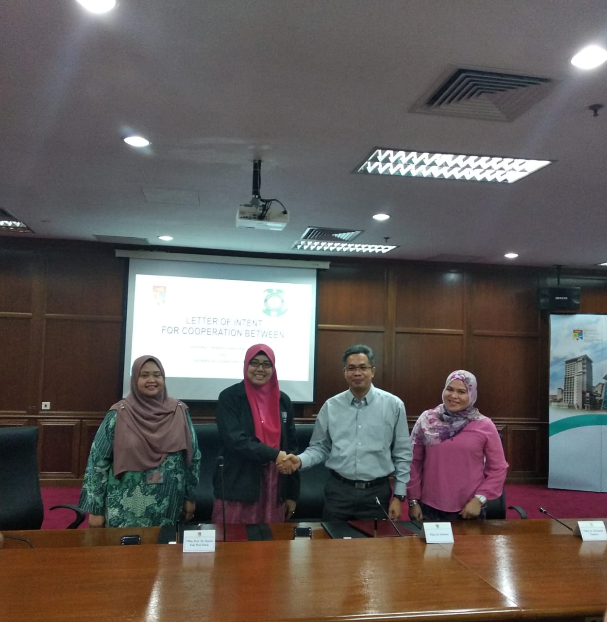 MoU Signing between Faculty of Nursing USU and Nursing Program of Universiti Kebangsaan Malaysia (UKM)