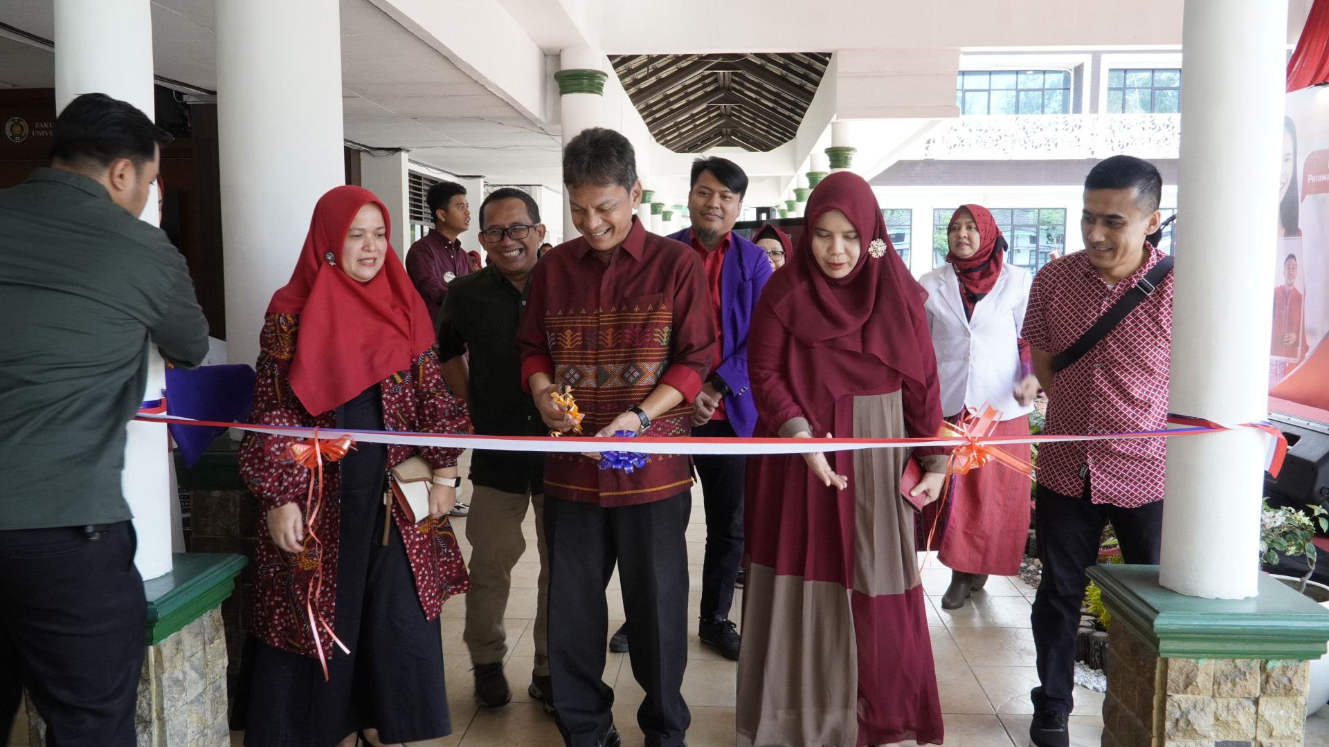 Success Stories at the Opening of National Dental Health Month (BKGN) 2024 at FKG USU