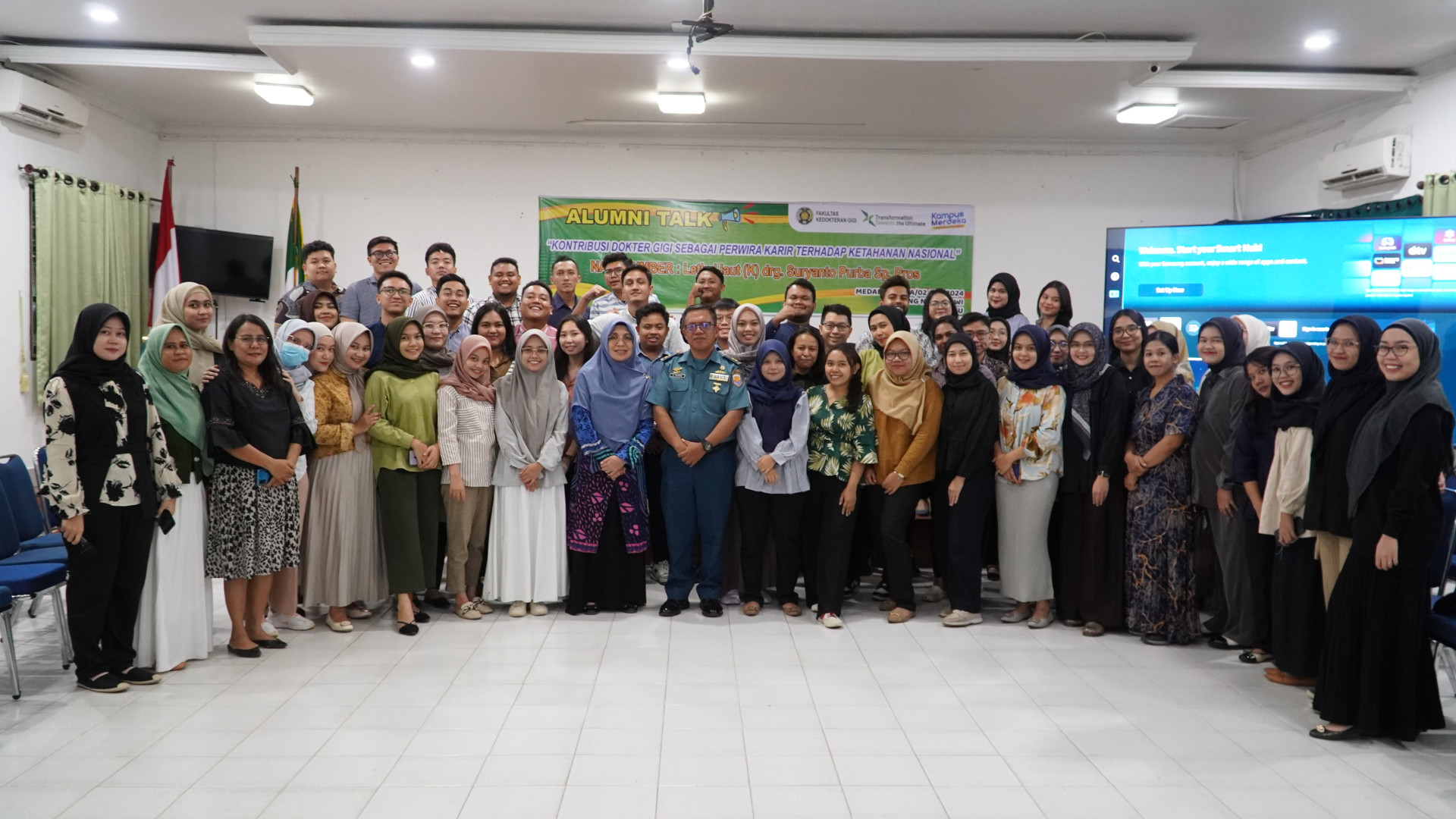 FKG USU Alumnus, Navy Lieutenant Colonel (Dental) drg. Suryanto Purba, Sp.Pros., Speaks at Alumni Empowerment Event for Graduates