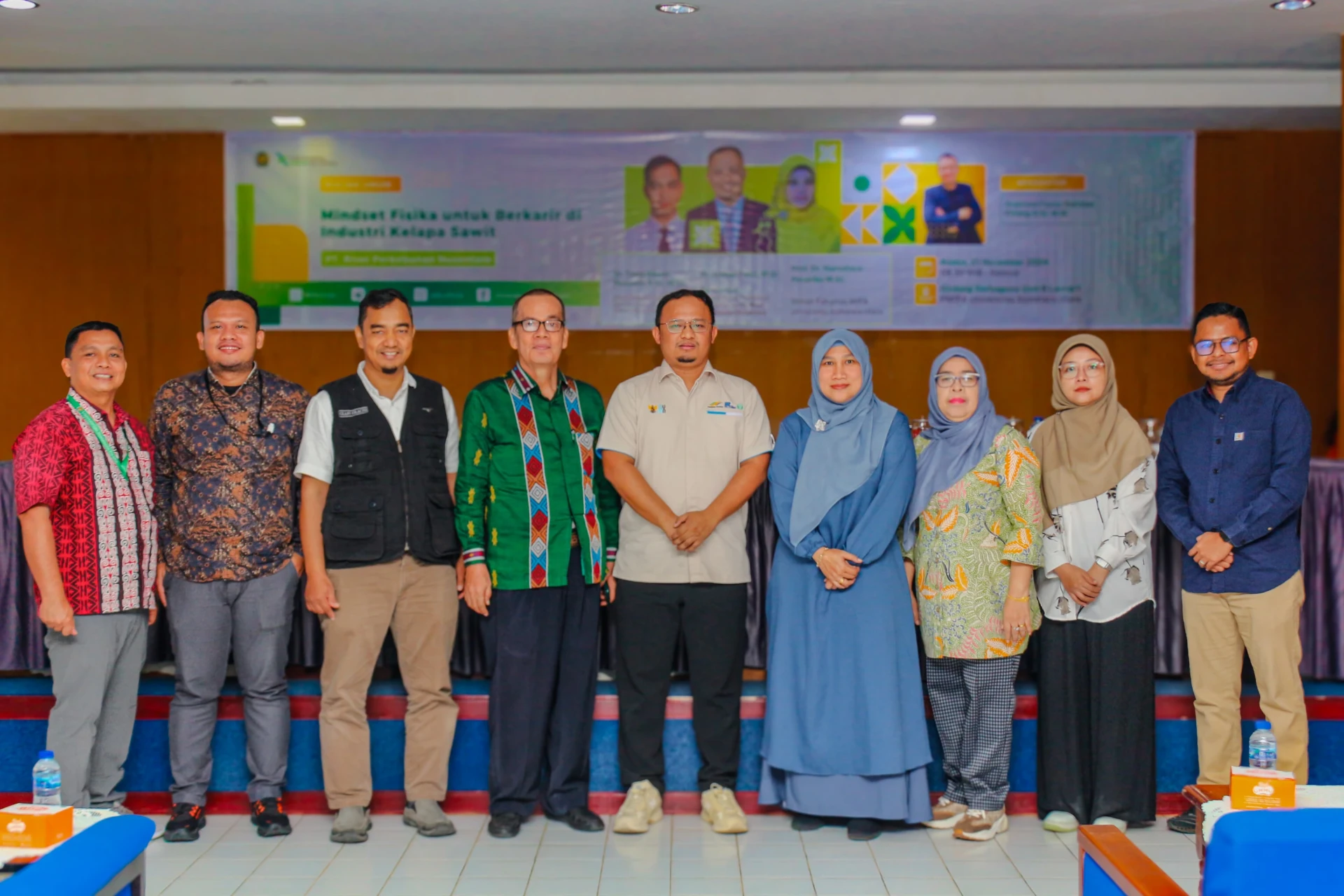 The Undergraduate Program in Physics Held a Public Lecture with PT Riset Perkebunan Nusantara: Physics Mindset for Career in Palm Oil Industry