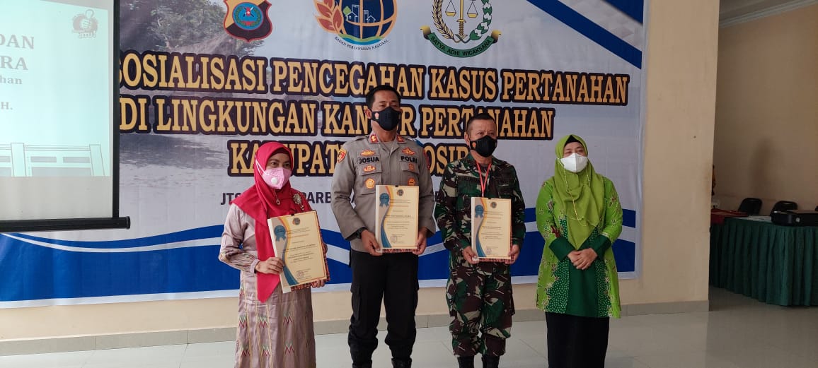 Guru Besar Hukum Adat Fakultas Hukum Usu Menjadi Nara Sumber Dalam Sosialisasi Pencegahan Kasus Pertanahan Di Lingkungan Kantor Pertanahan Kabupaten Samosir