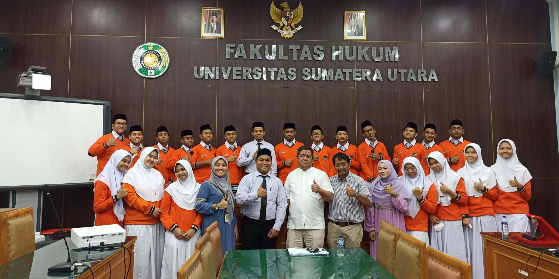 Perguruan Islamic Boarding School Al-Azhar Asy-Syarif Sambangi Fakultas Hukum USU