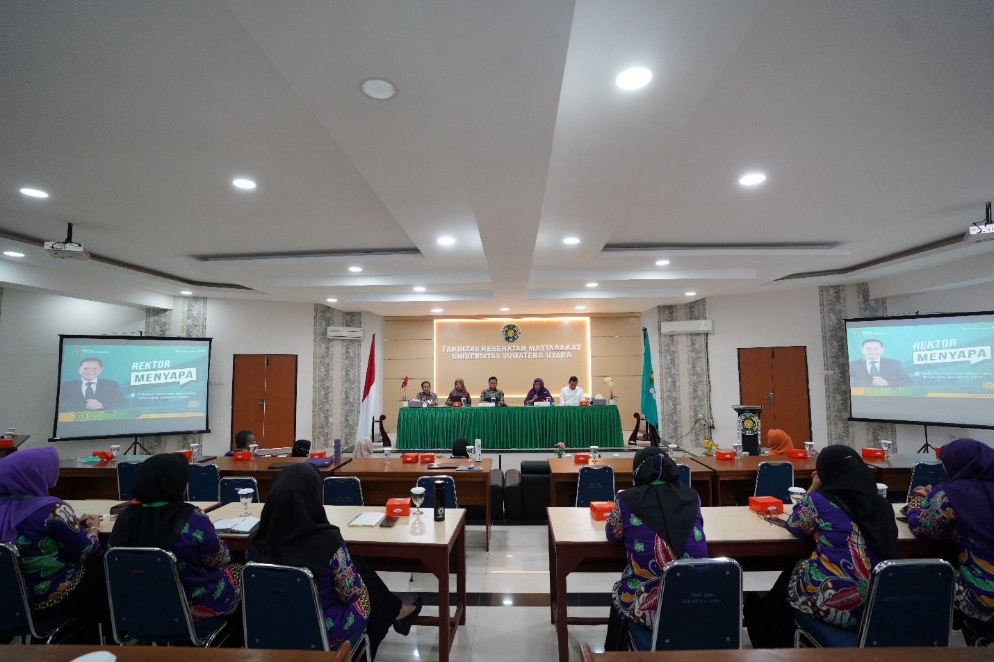 The Rector Greets The Faculty of Public Health USU