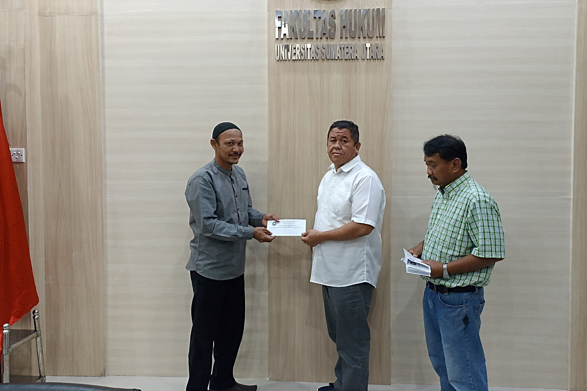 Fakultas Hukum USU Salurkan Zakat, Infaq, Dan Sadaqah Tahun 1444 H