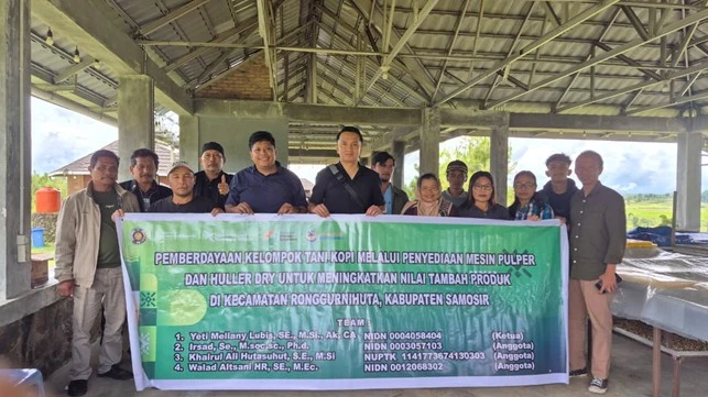 Dosen dan Mahasiswa FEB USU Berdayakan Petani Kopi Samosir melalui Teknologi Pascapanen dan Penguatan Mutu