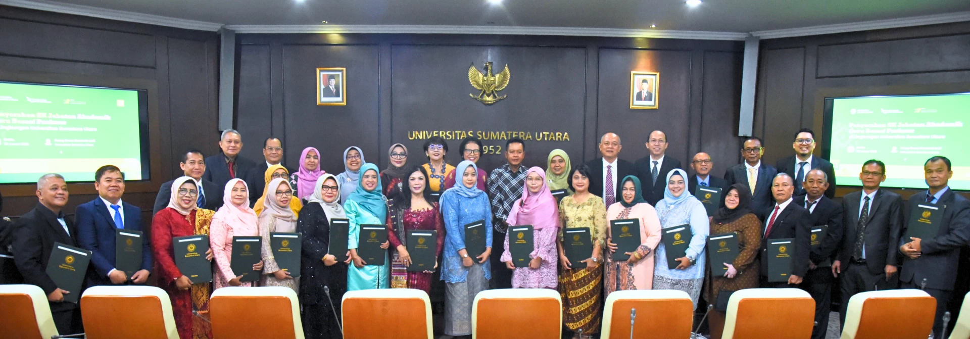 Submission of Decree on the Position of Professor of the USU Faculty of Engineering