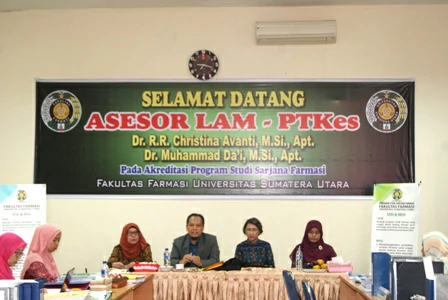 Visitasi Tim Asesor LAM-PTKes untuk Akreditasi Program Studi Sarjana Farmasi