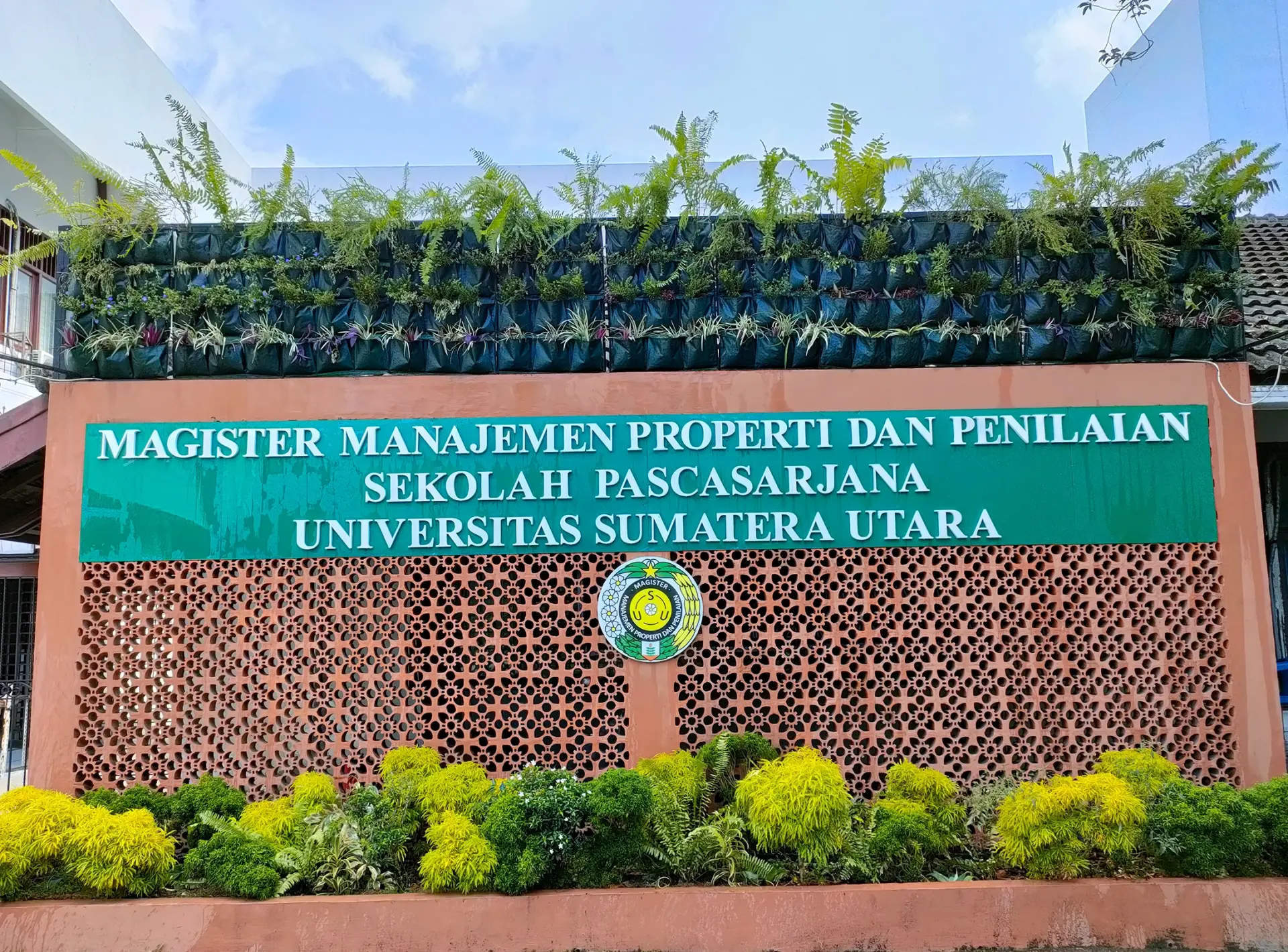 Program Studi Magister Manajemen Properti dan Penilaian (MMPP) memiliki keterkaitan yang kuat dengan pencapaian Sustainable Development Goals (SDGs)