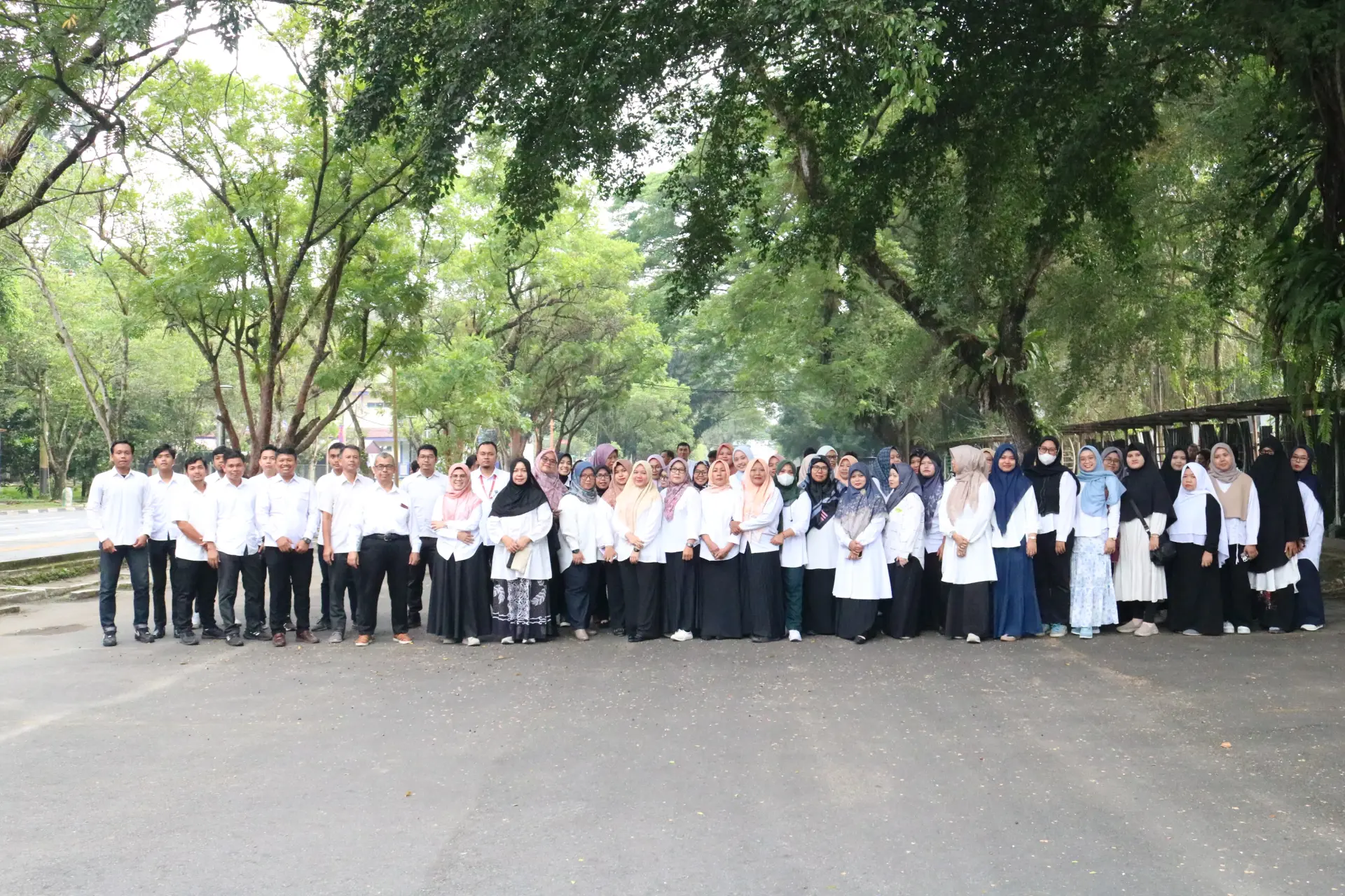 FT USU Holds Morning Assembly to Strengthen Professionalism and Workplace Discipline