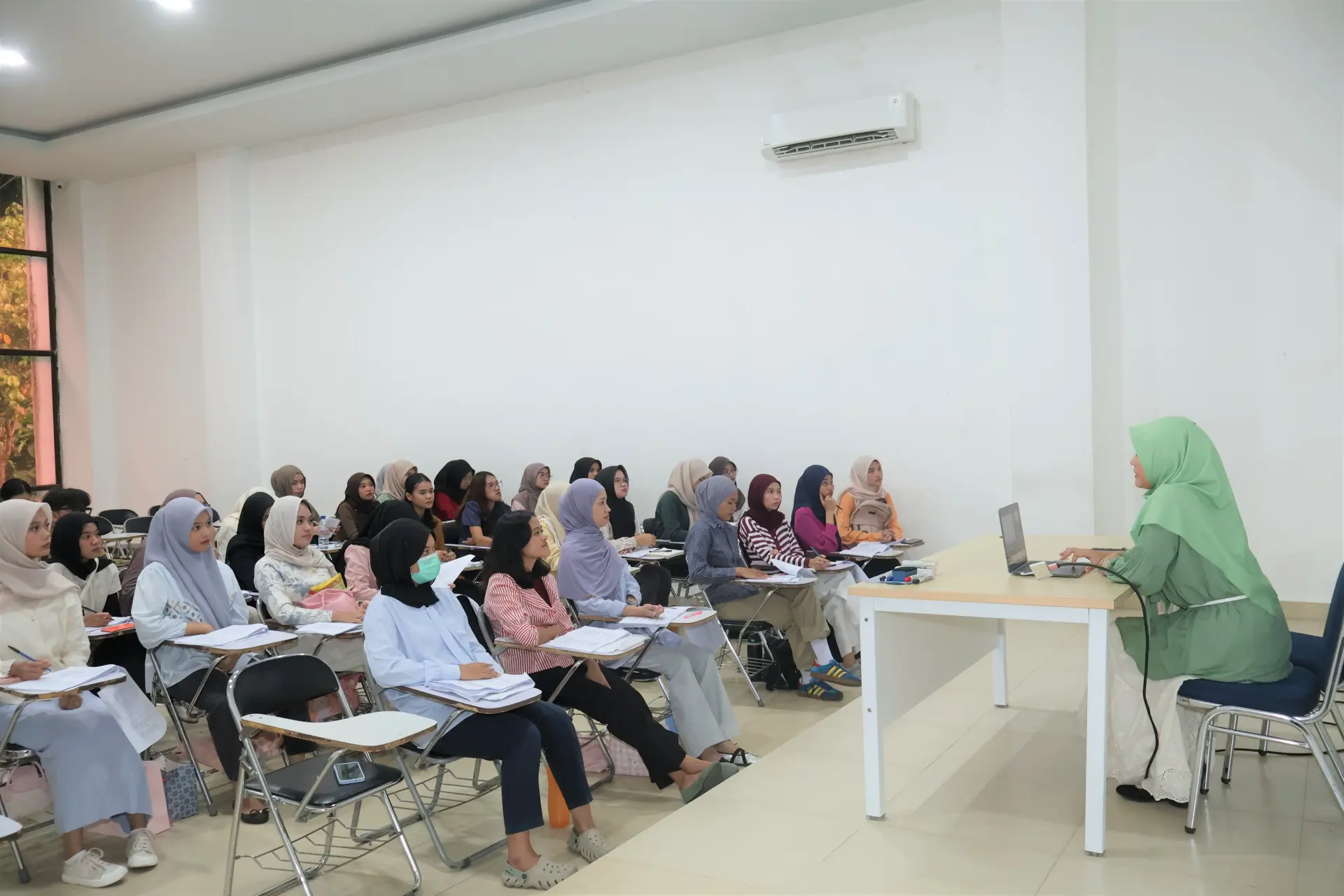 Matangkan Kesiapan Mahasiswa, D3 Analis Farmasi & Makanan Gelar Pendampingan Uji Kompetensi