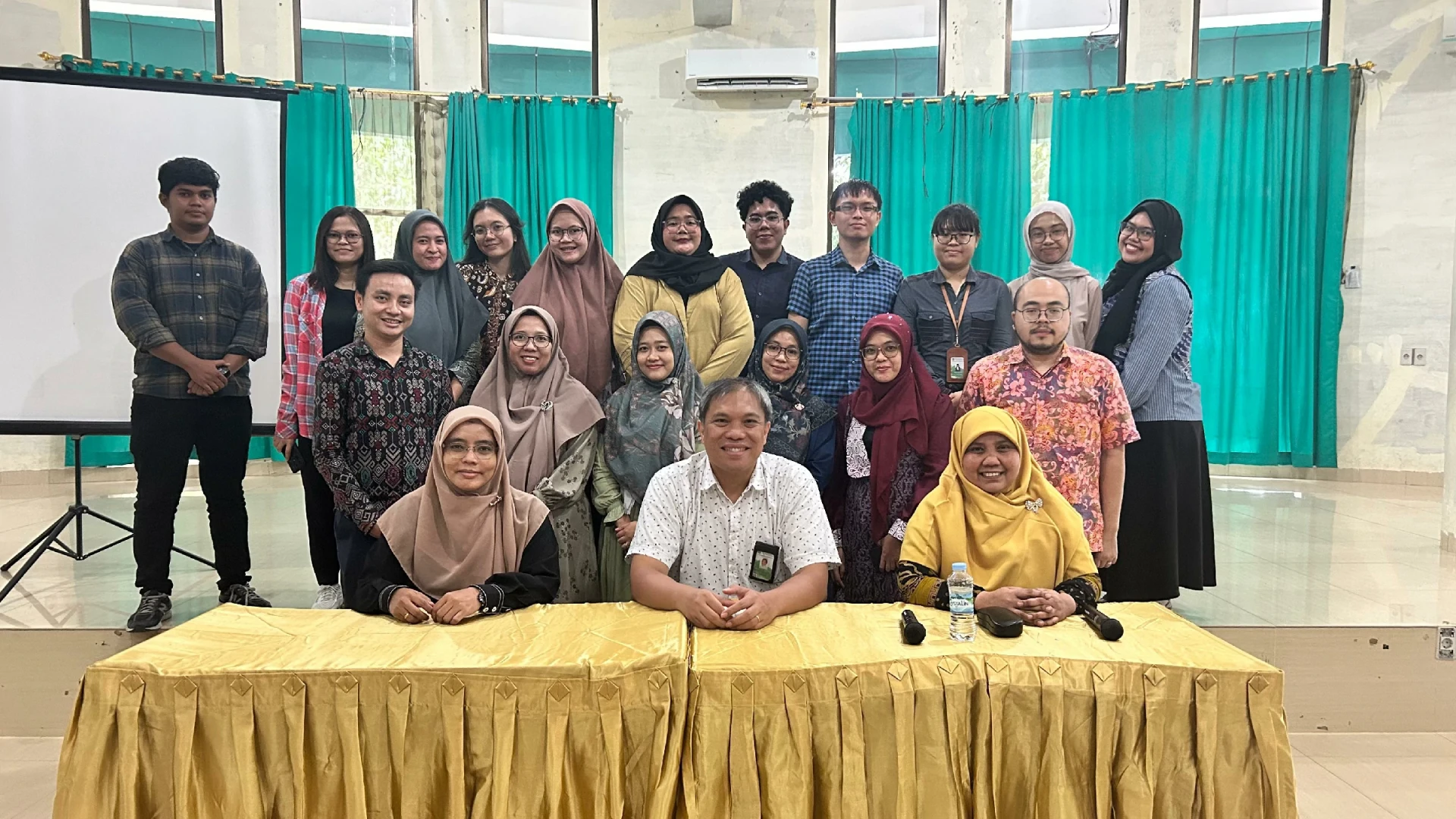 USU Ditgrasi Holds Technical Guidance for Academic Social Media Synchronization at Faculty of Pharmacy to Boost Visibility and Academic Collaboration