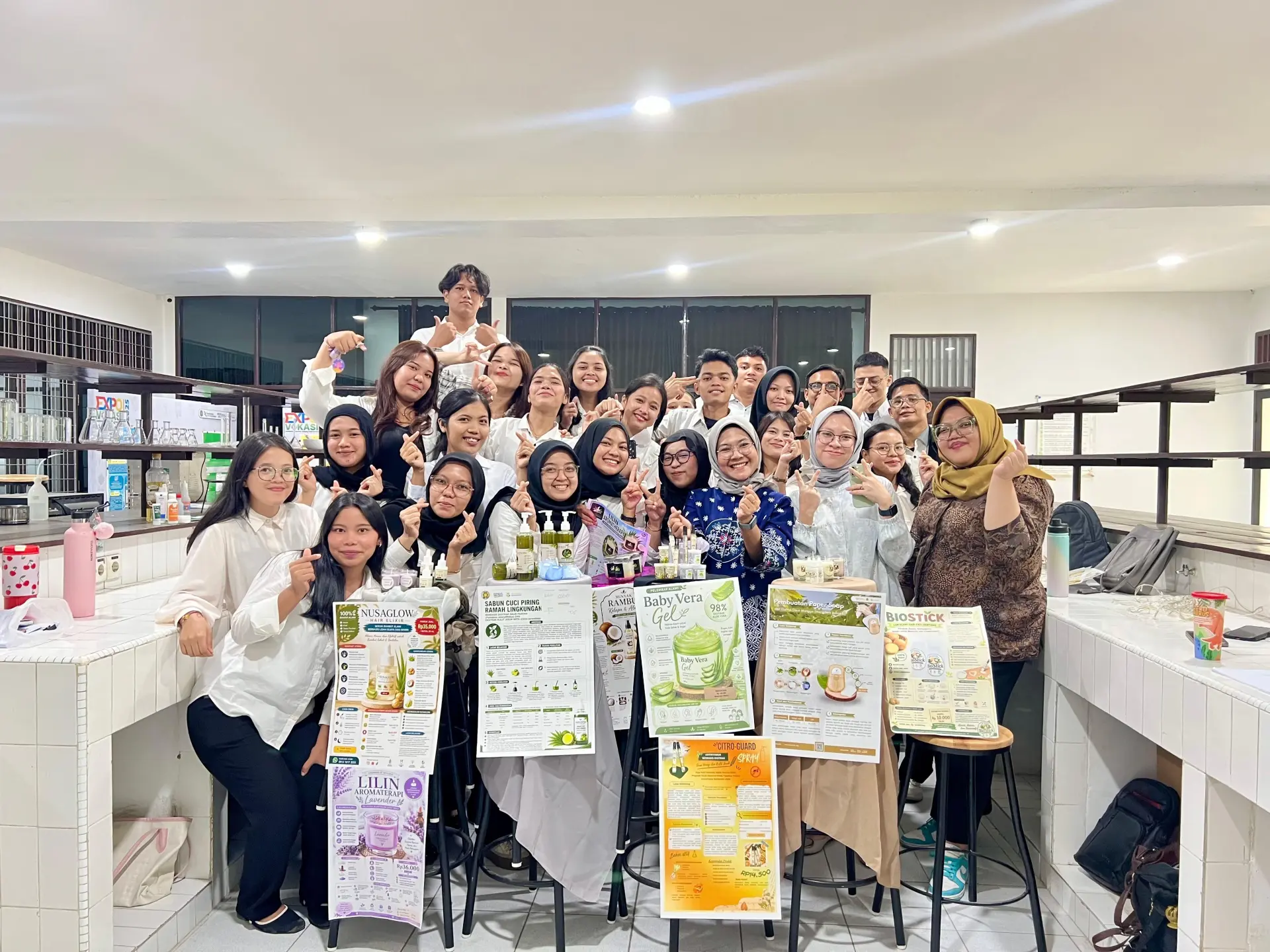 PBL Showcase Manajemen Wirausaha D3 Kimia Fakultas Vokasi USU Jadi Wadah Mahasiswa Tampilkan Inovasi dan Jiwa Entrepreneur
