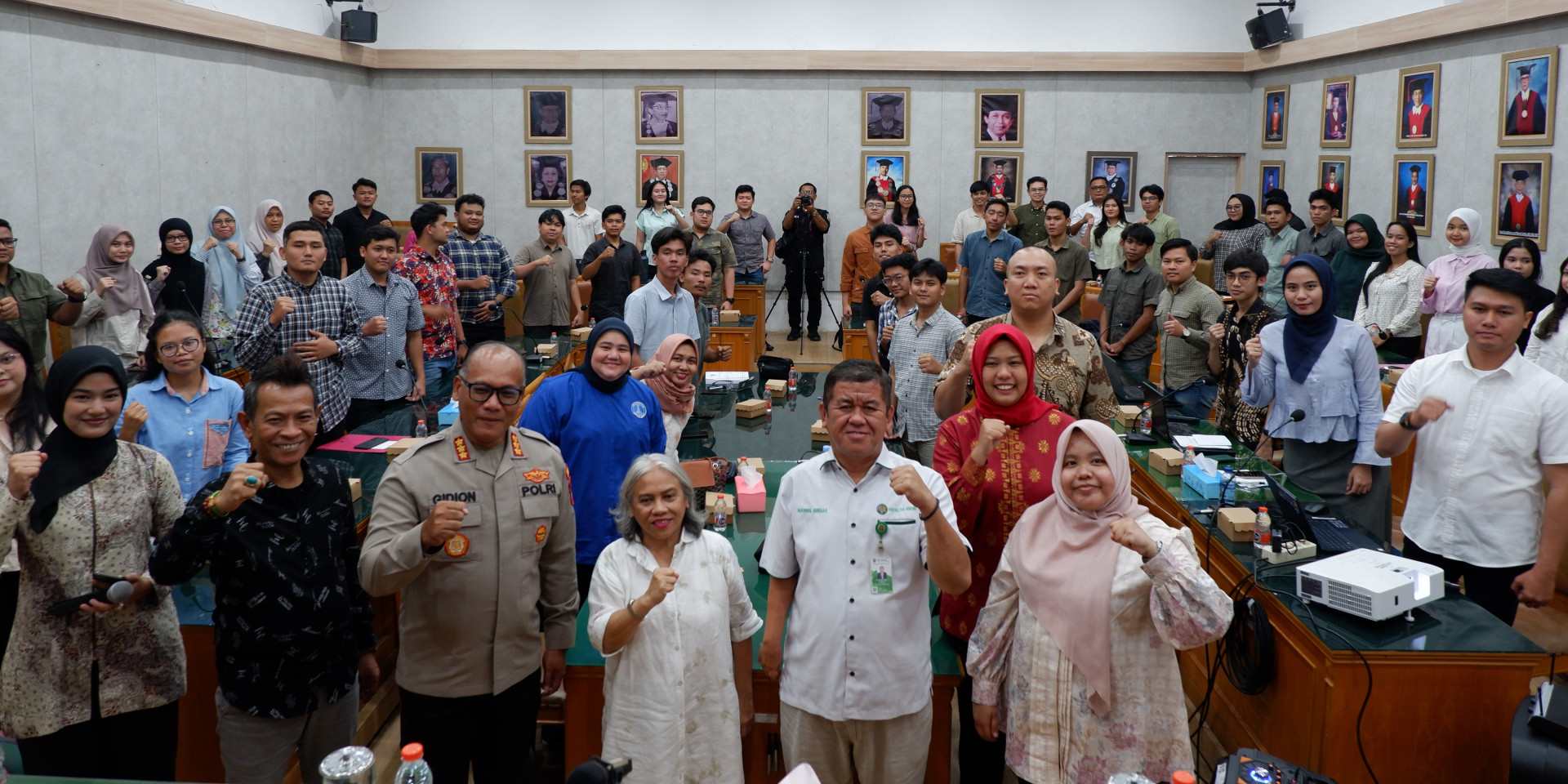 Kapolrestabes Medan Kombes.Pol. Gidion Arif Setyawan, S.I.K.,S.H.,M.Hum Narasumber Pekan ilmiah Dies Natalis FH USU ke-71