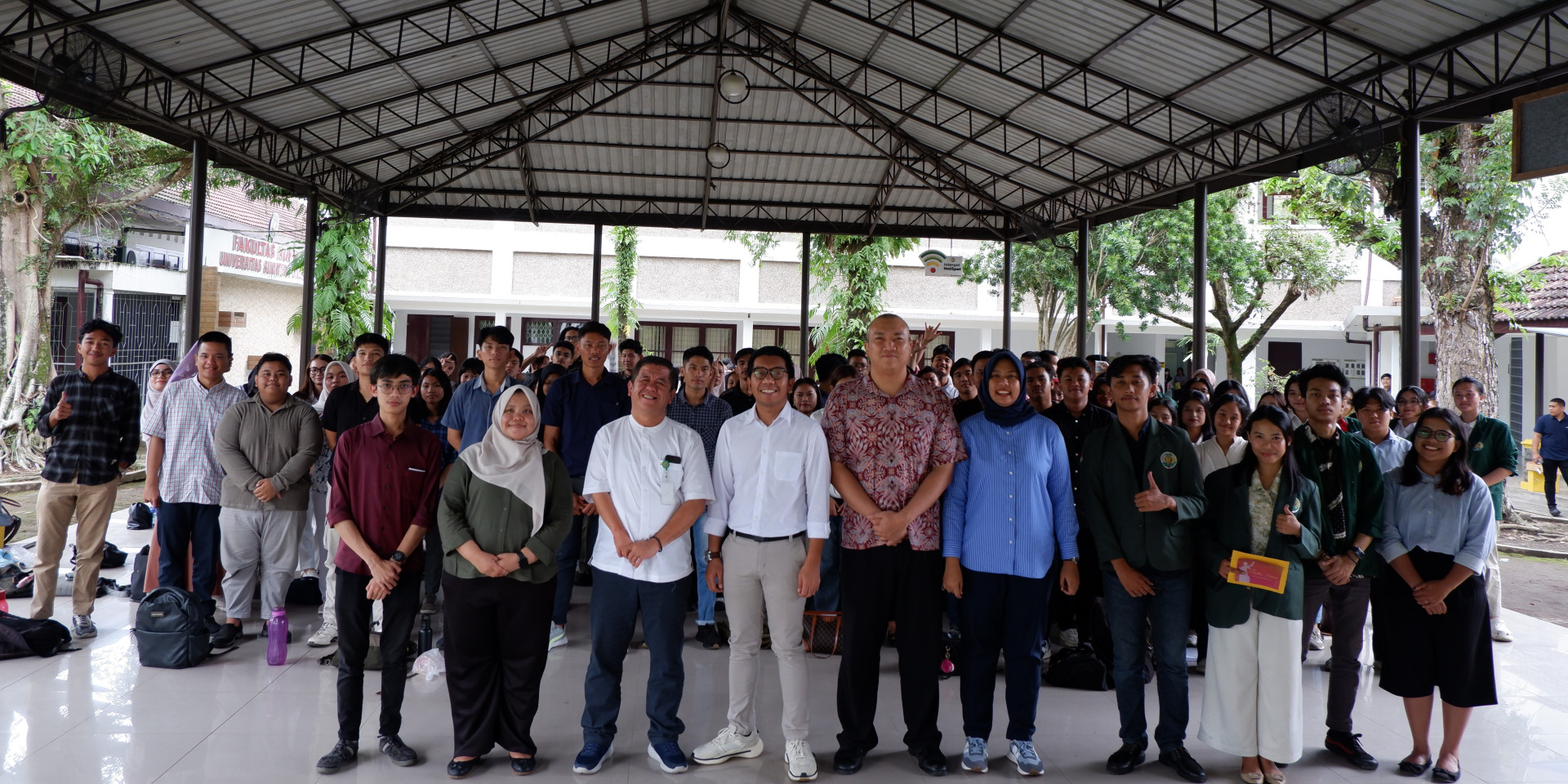 Alumni Mengajar Dalam Rangka Dies Natalis Ke-71 FH USU: “Refleksi dan Proyeksi Arah Politik Hukum Pemberantasan Korupsi di Indonesia”