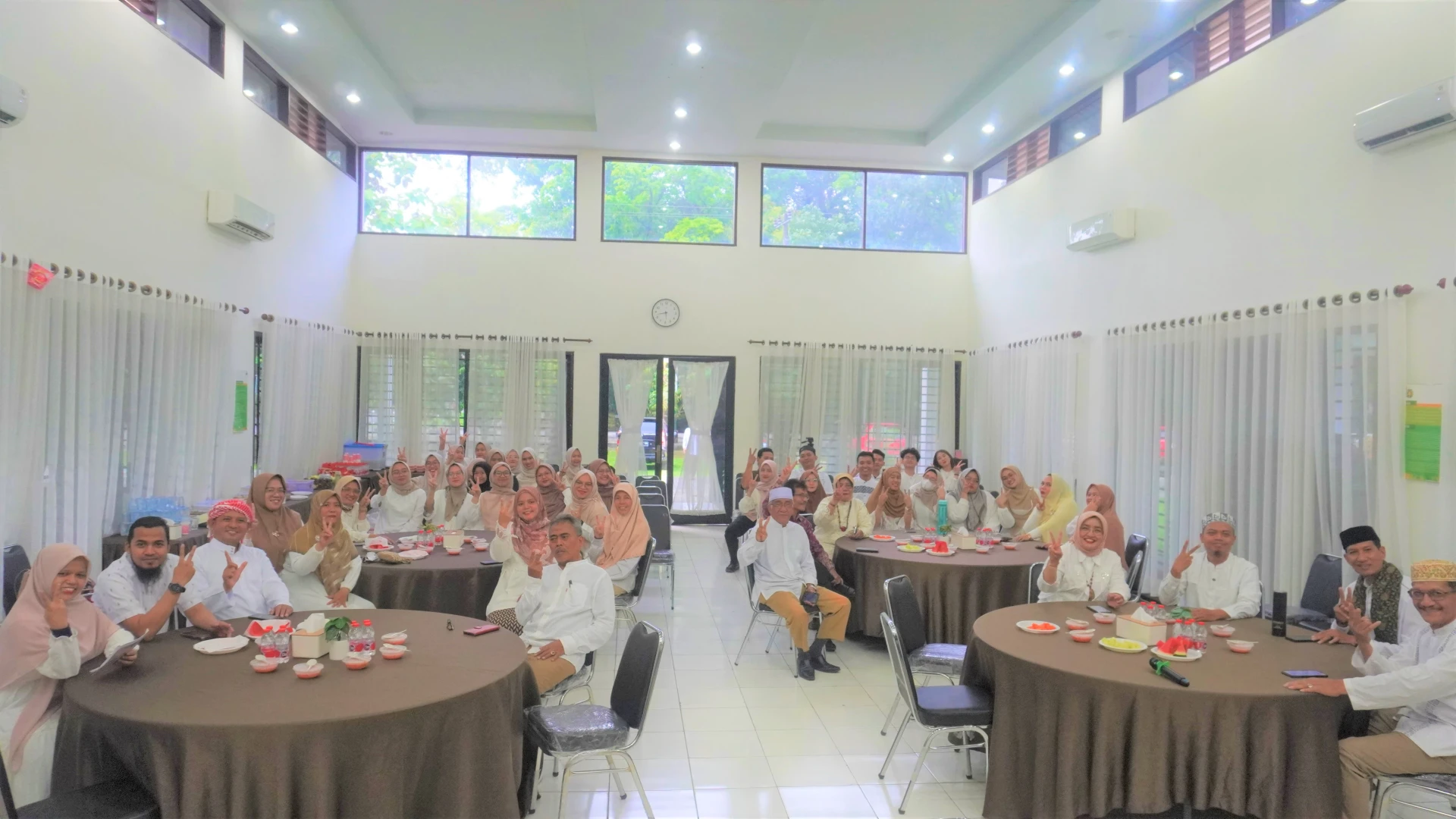 Breaking Fast Together and Retirement Ceremony of the Faculty of Vocational Studies USU